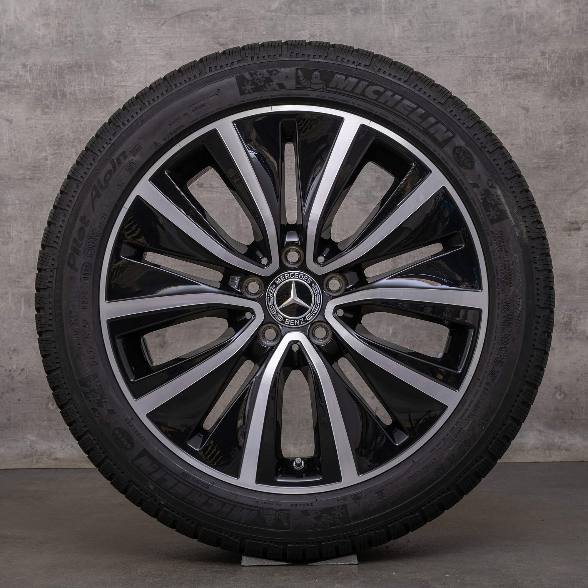 Originale Mercedes Benz CLS vinterhjul 18 tommer C257 fælge DOT 22 A2574010700 sort blank drejet