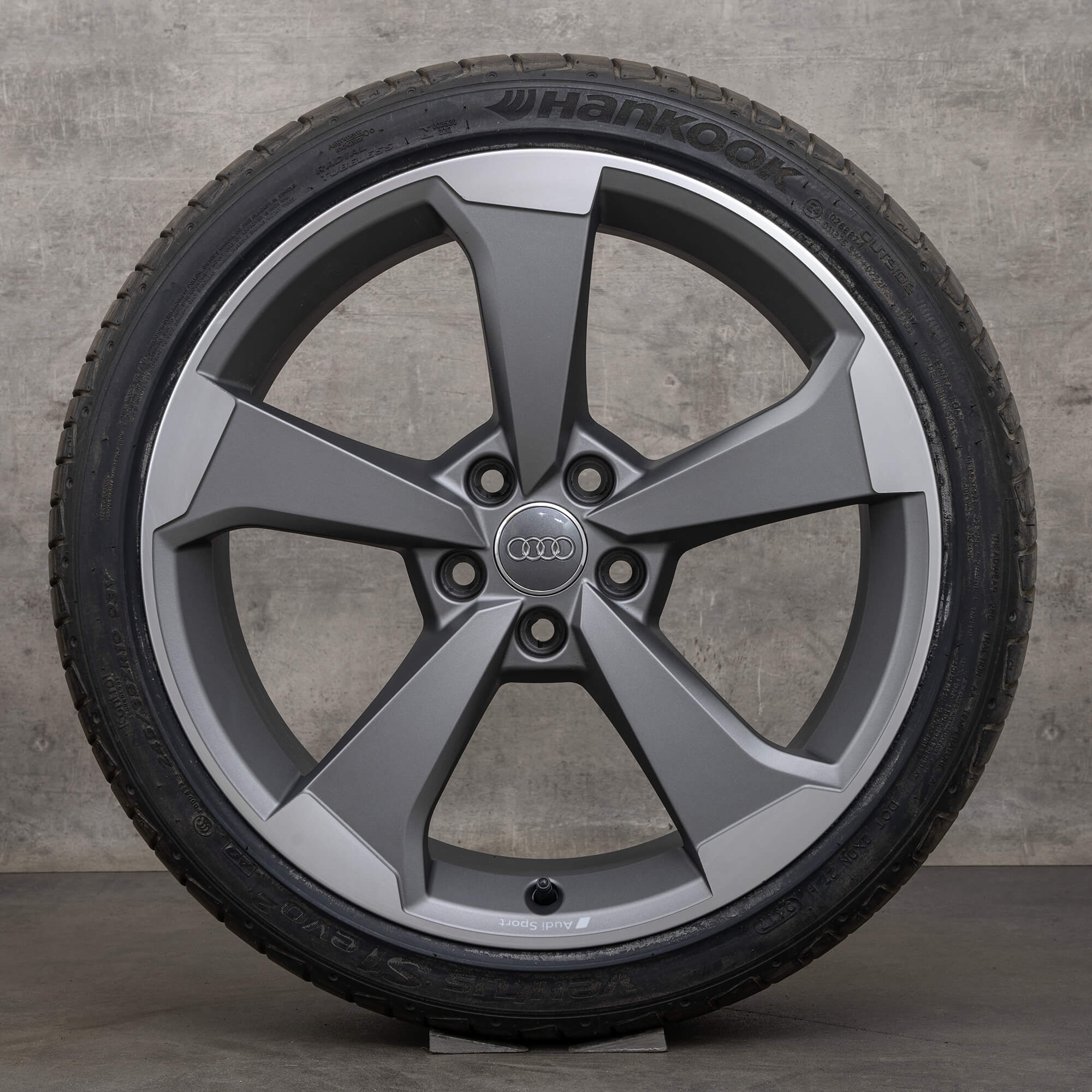 Audi A4 S4 B9 8W summer wheels Somer tires 19 inch rotor rims 8W0601025CG