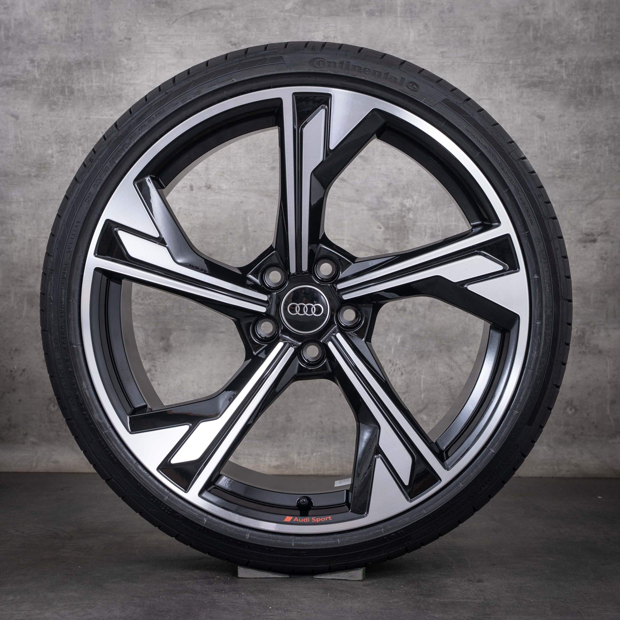 Original Audi A5 S5 Felgen 20 Zoll F5 8W B9 Sommerräder Flag 8W0601025FR schwarz glanzgedreht