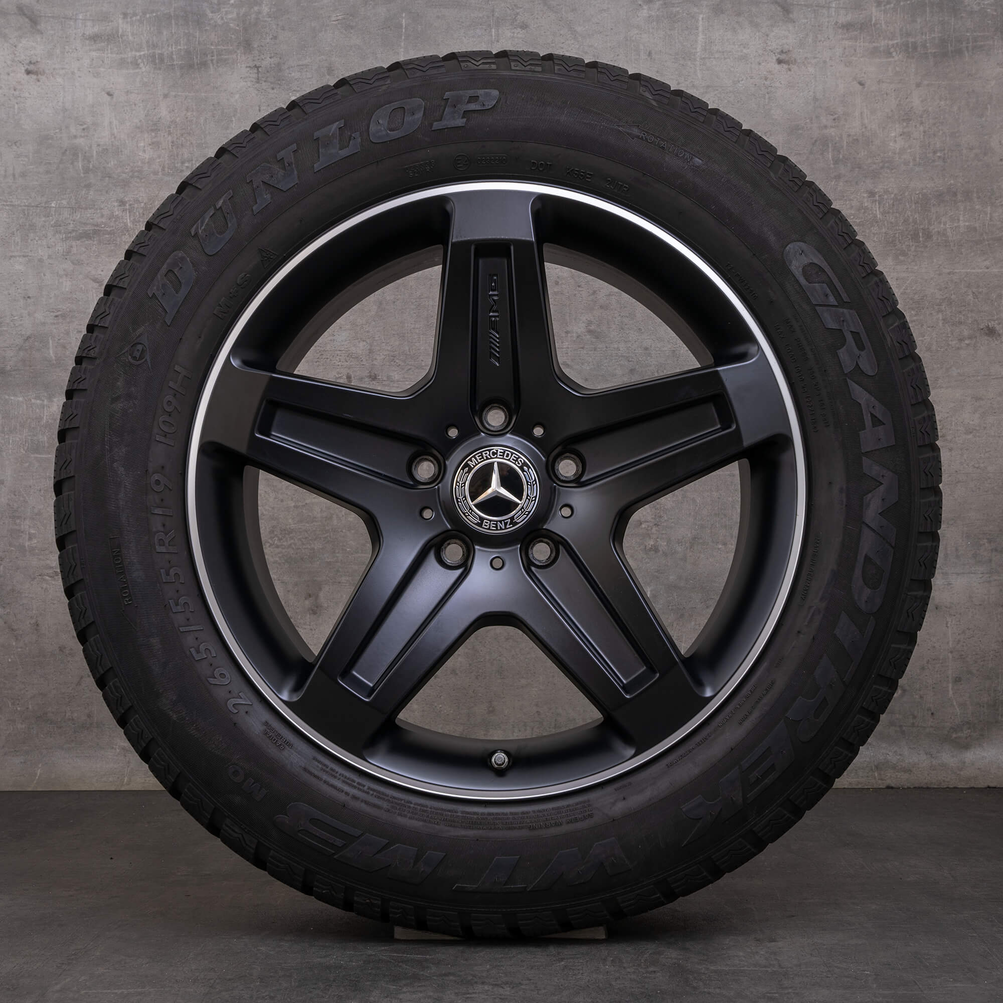 Original zimní pneu s disky Mercedes Benz G-Class G55 G63 G65 AMG 19palcové ráfky na auto W463 A4634012102 černé matné vysokým leskem