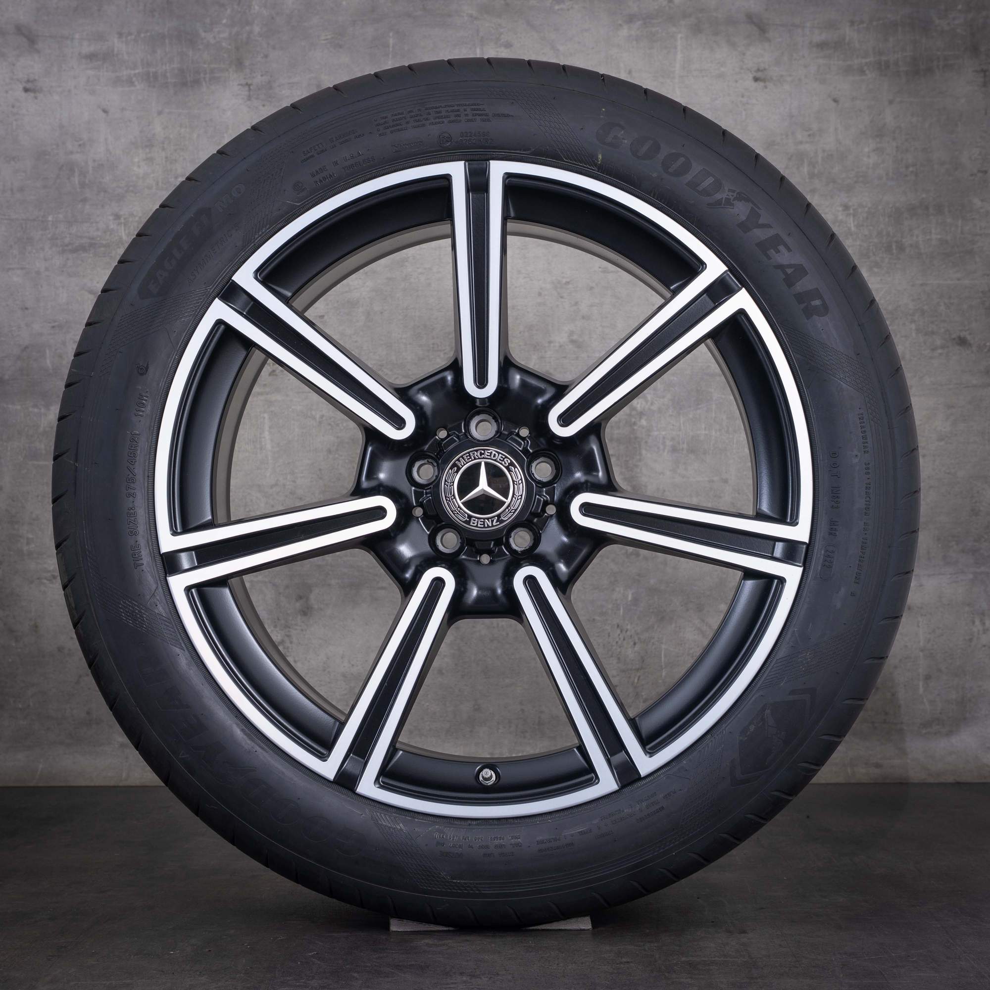 Roues hiver d'origine Mercedes-Benz EQS 21 pouces X296 pour SUV référence A2964010100 noir mat face avant diamantée NEUVES - roue 3 sur 4