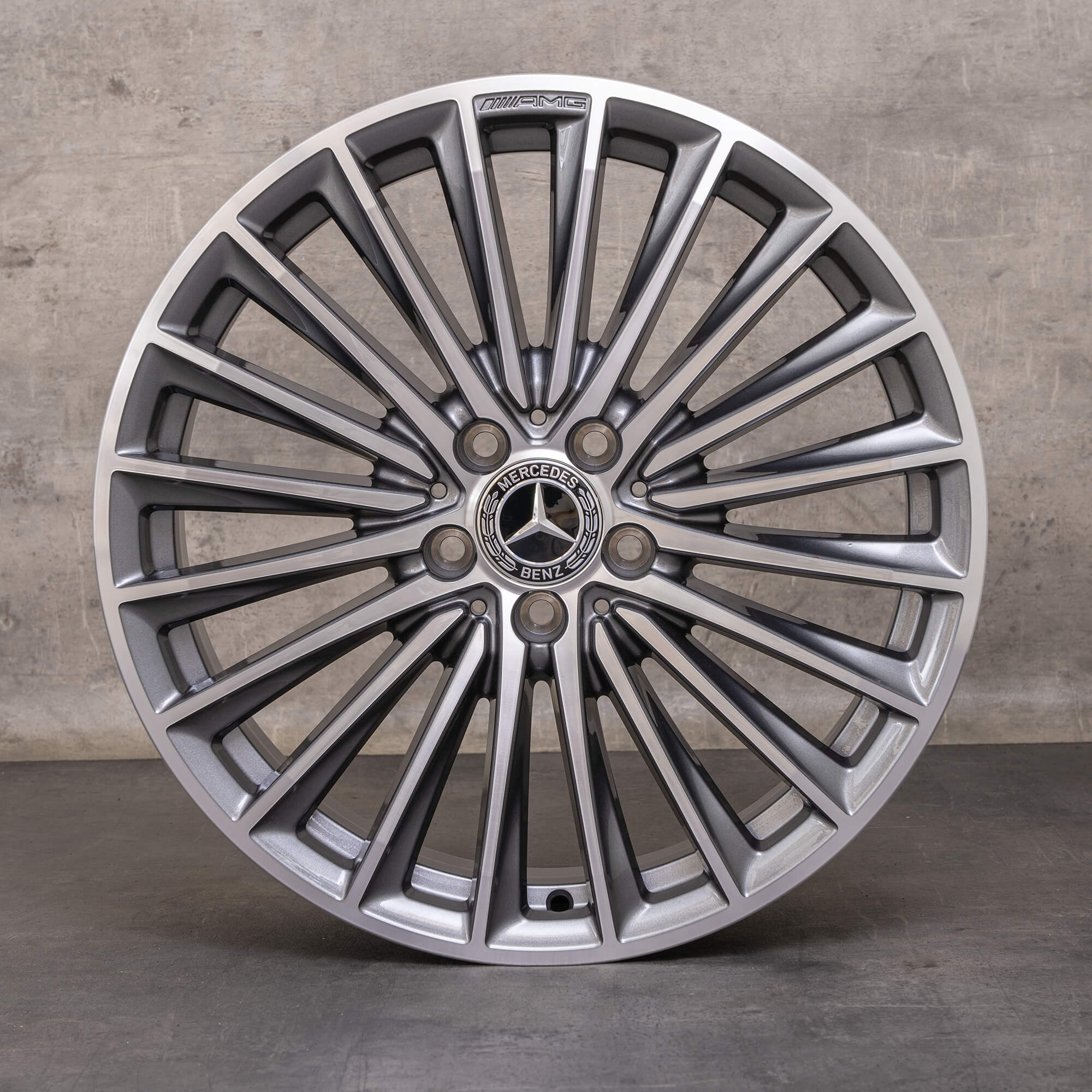 Autentico Mercedes Benz Classe A B CLA AMG cerchi 19 pollici W177 V177 W247 C118 X118 A1774014200 himalaya grigio lucido tornito