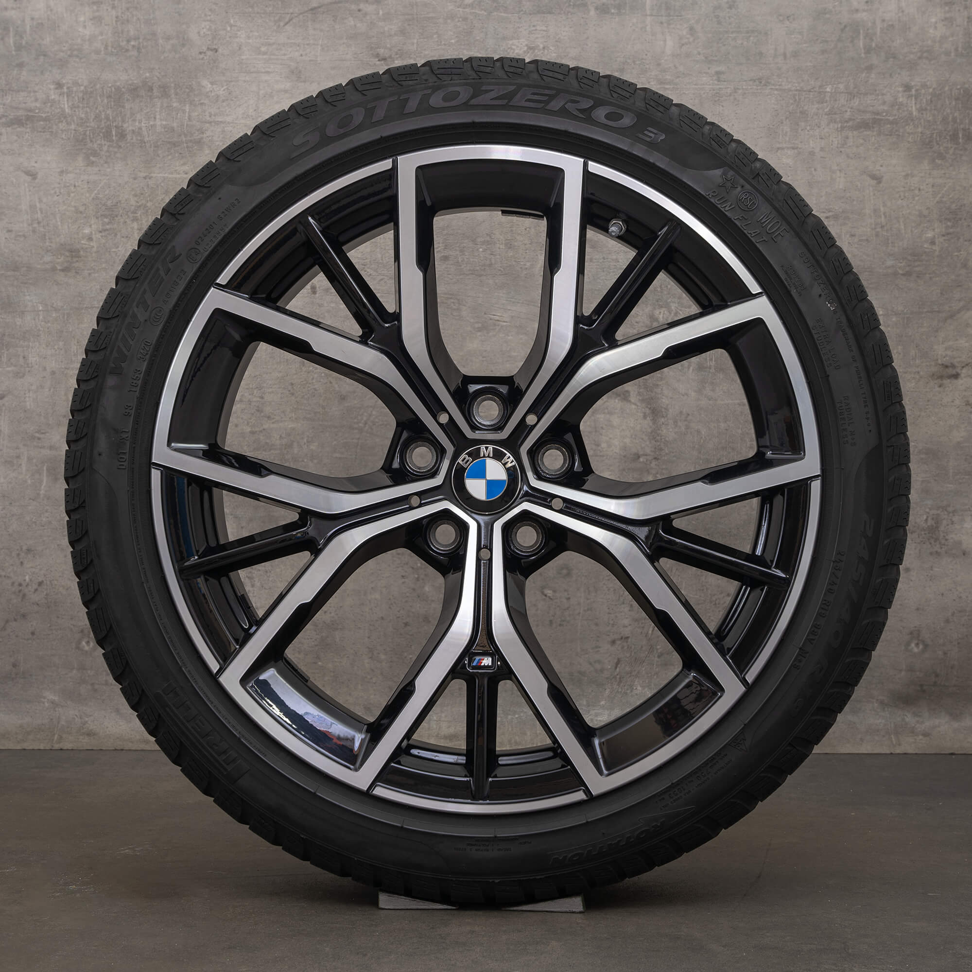 OEM BMW 5 Series G30 G31 19 inch rims summer tires Styling 845 M Y