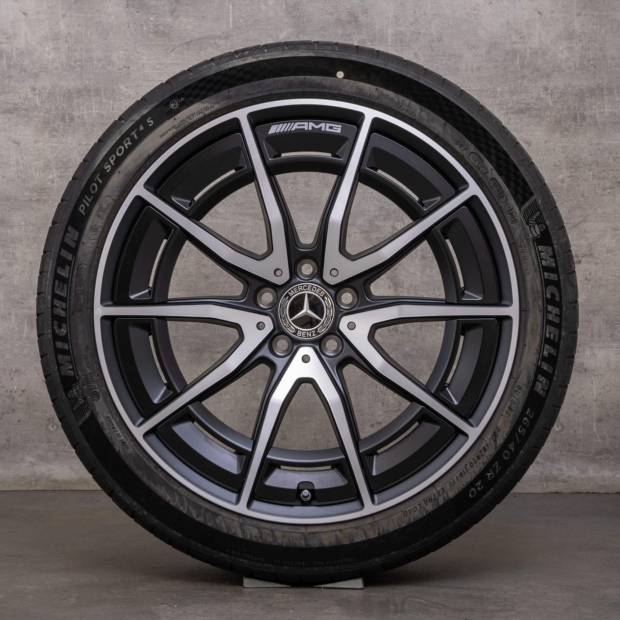Originale Mercedes Benz AMG SL43 SL55 SL63 fælge 20 tommer R232 sommerdæk A2324012300 A2324012400 sort mat blank drejet