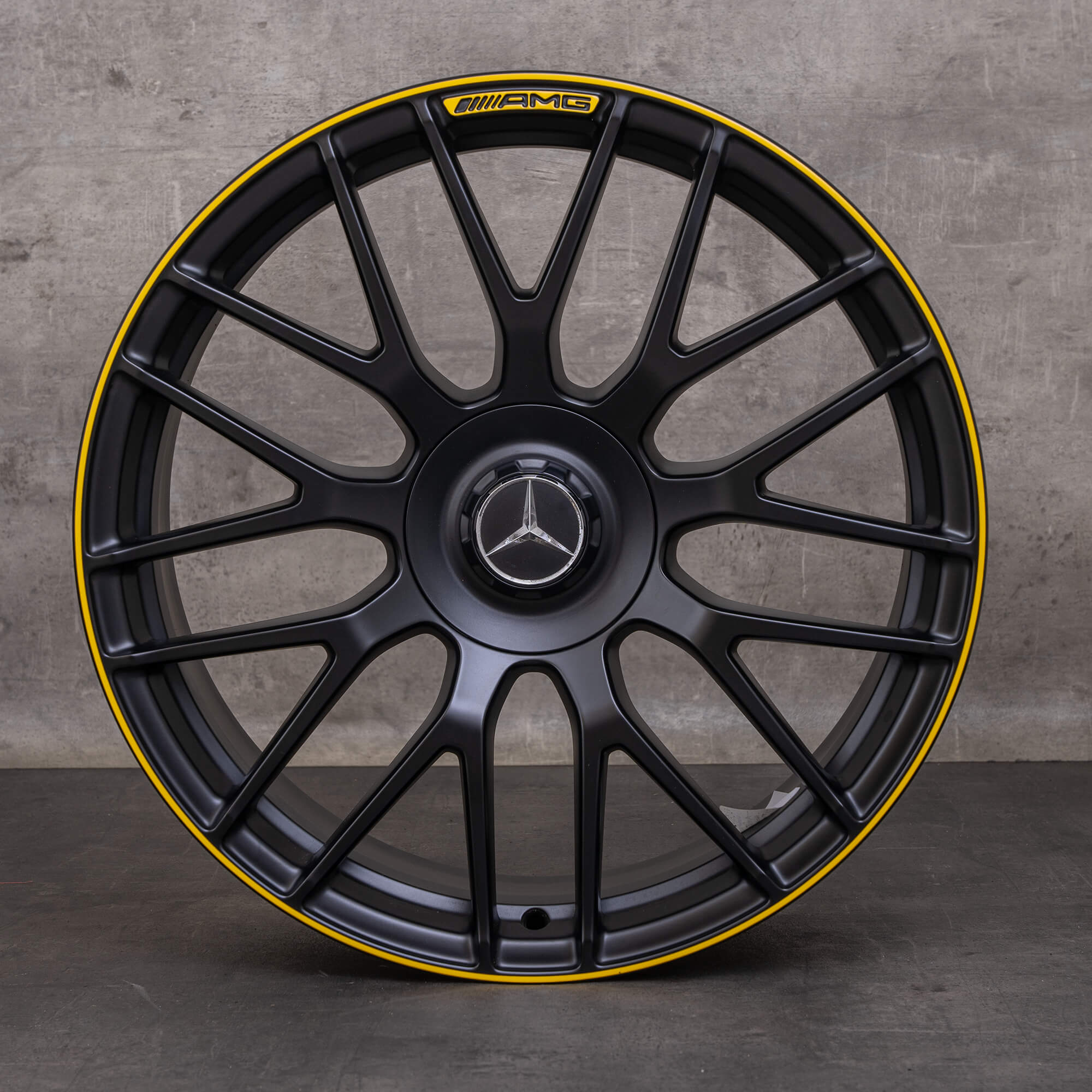 Orijinal Mercedes Benz C-Serisi C63 & S AMG jantlar 19 inç W205 S205 A2054011700 A2054011800 siyah sarı mat