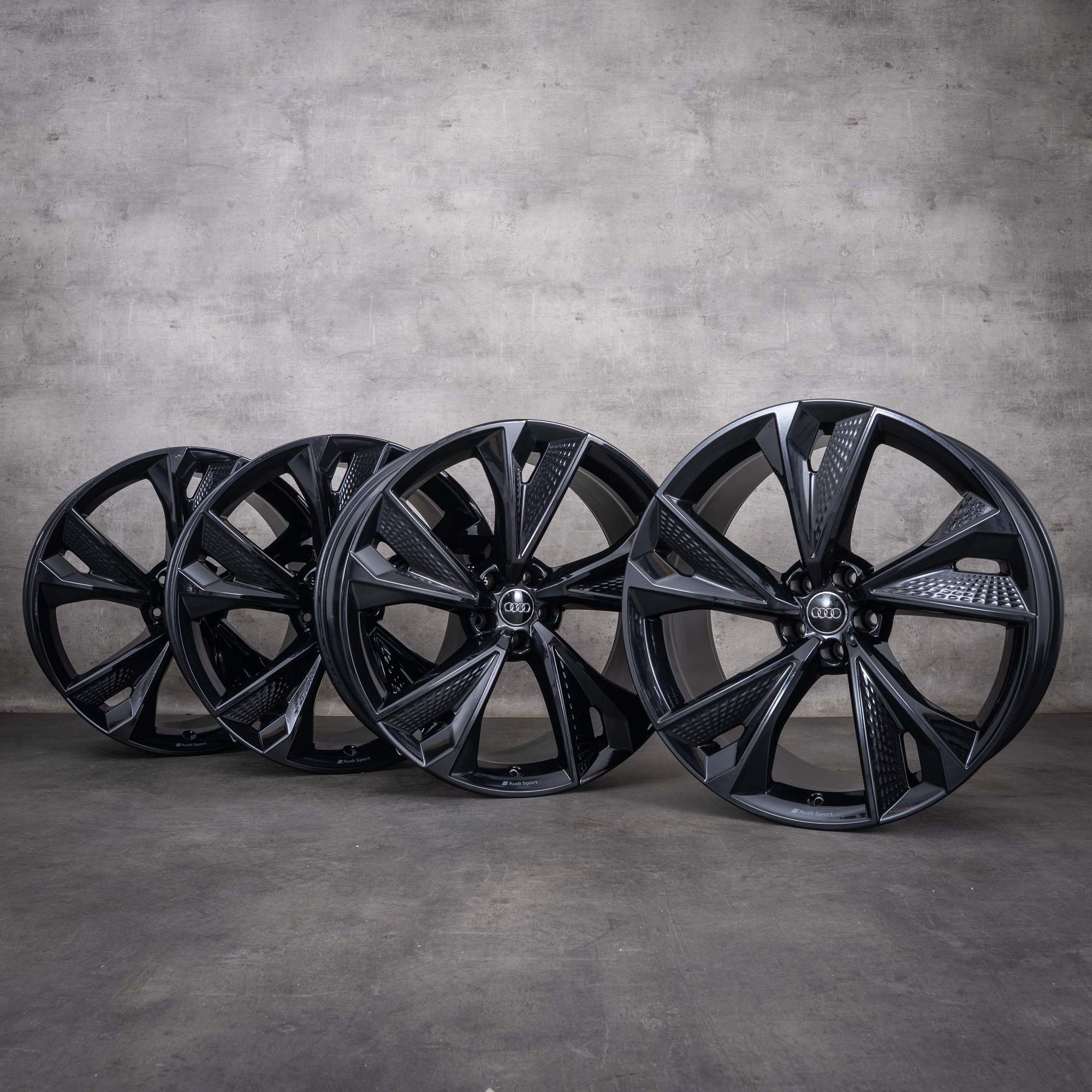 Original Audi RS6 RS7 Felgen 22 Zoll 4K C8 4K0601025BC schwarz glanz