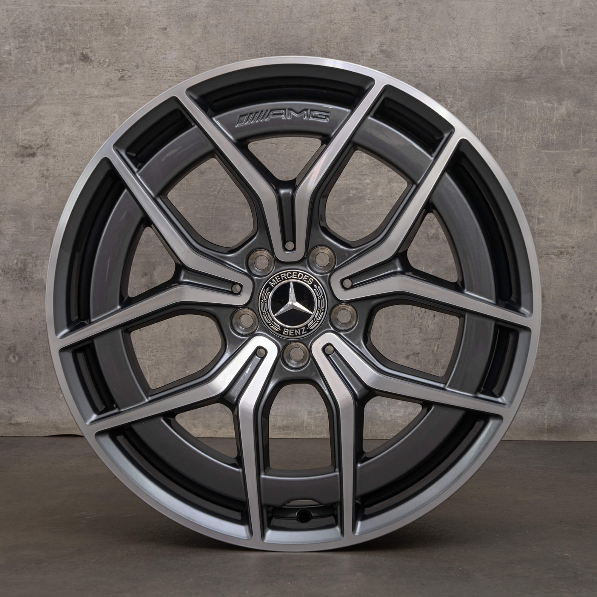 Original Mercedes Benz E Class AMG fälgar 19 tum W213 S213 C238 A238 A2134016500 himalaya grå blank NY