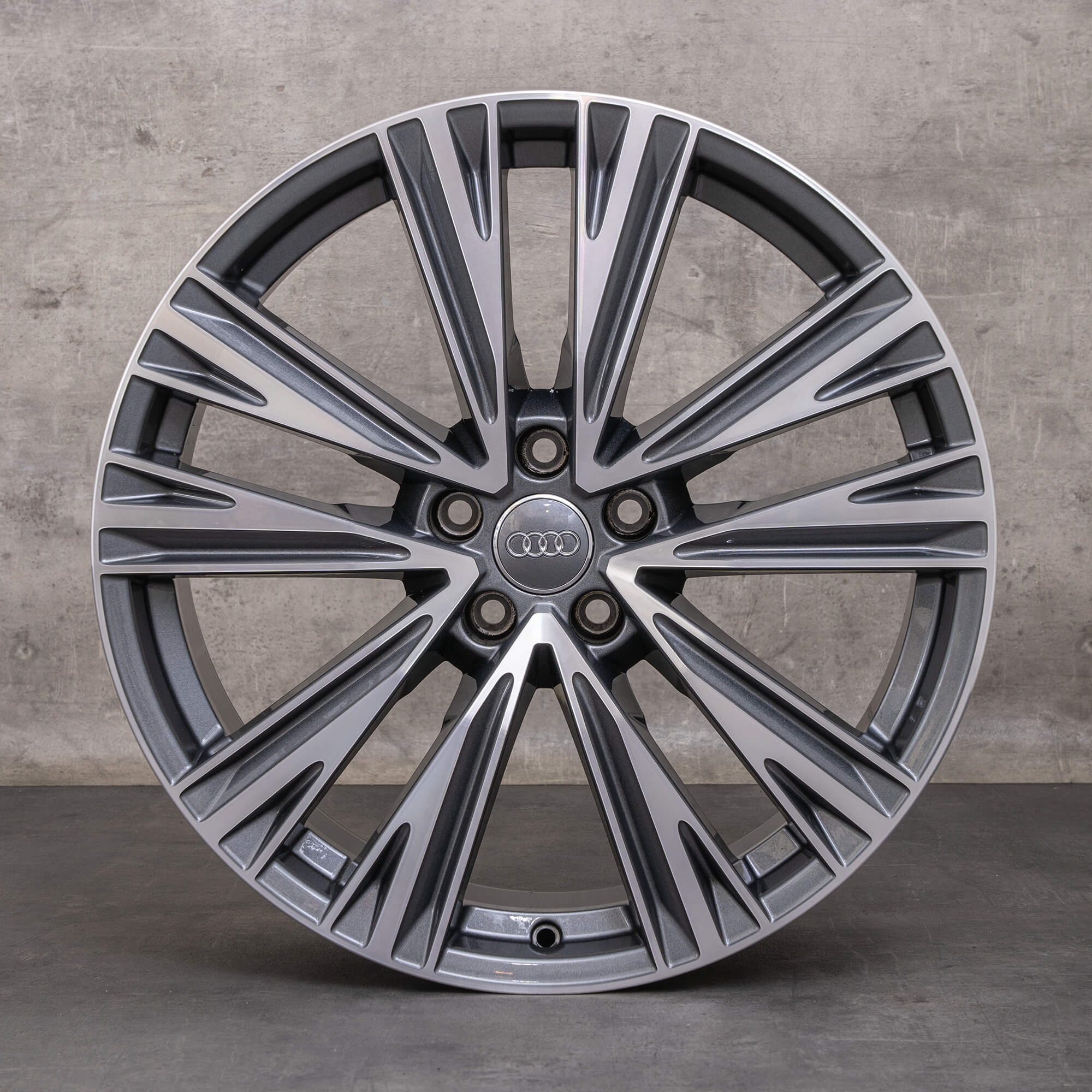 OEM Audi A6 S6 rims 20 inch 4K C8 F2 4K0601025J titanium polished