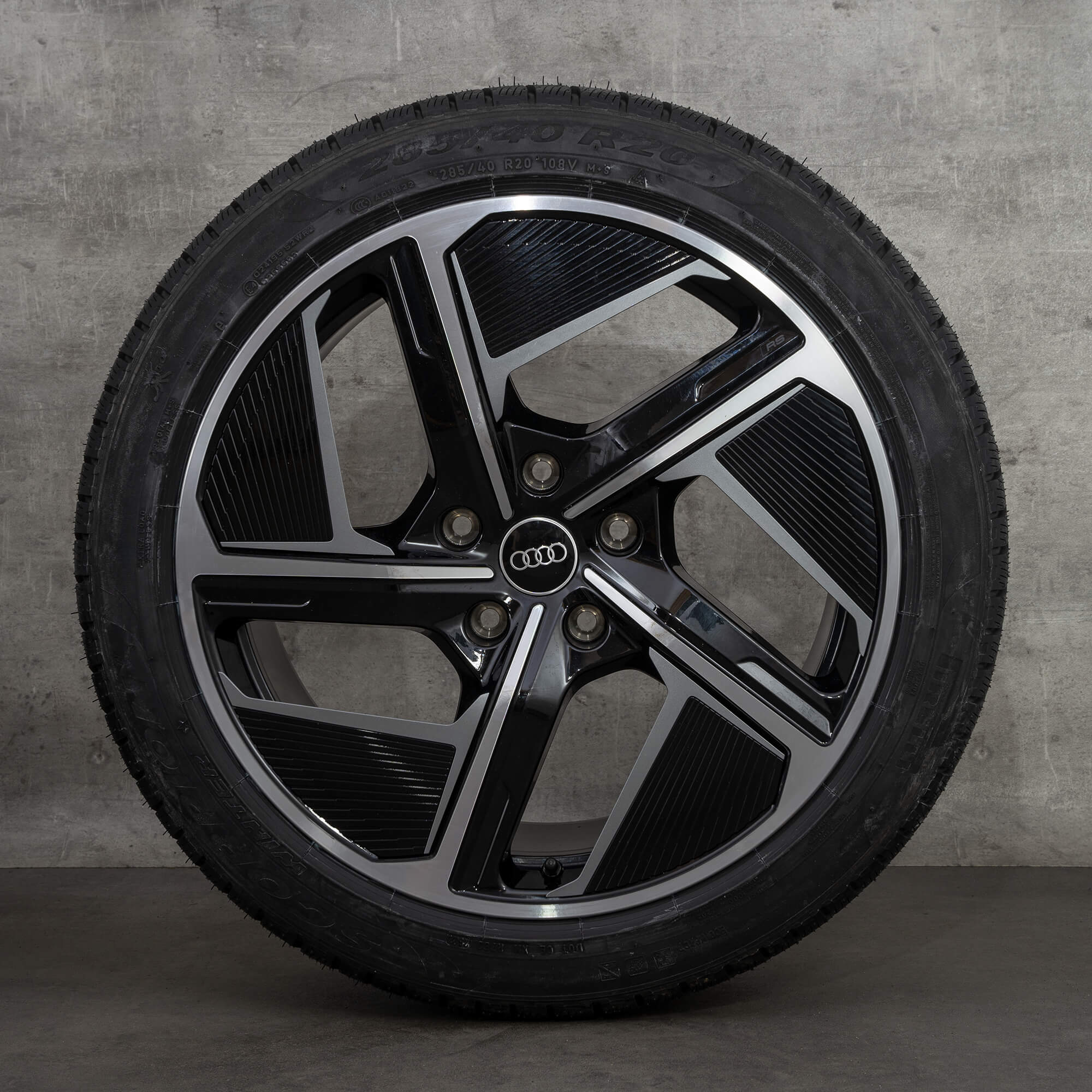 Oryginał Audi e-tron GT RS koła zimowe 20 cali FW felgi Aero 4J3601025F 4J3601025H czarne polerowane NOWOŚĆ