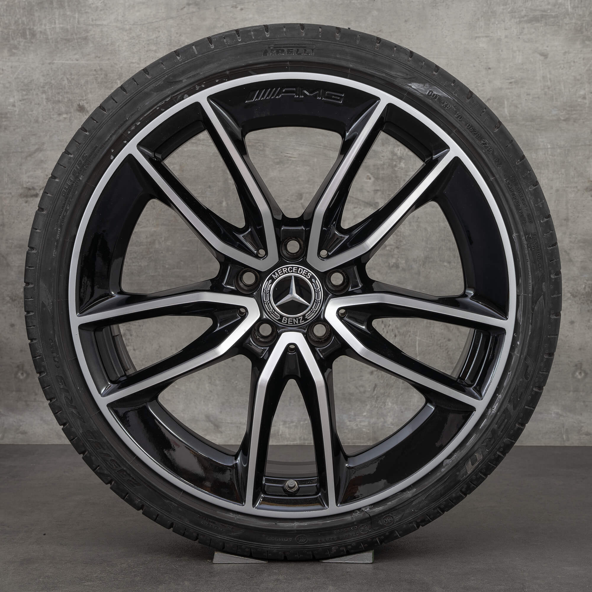 19 palcové ráfky Mercedes Benz Třída A A35 AMG W177 letni pneumatiky alu kola NOVÉ