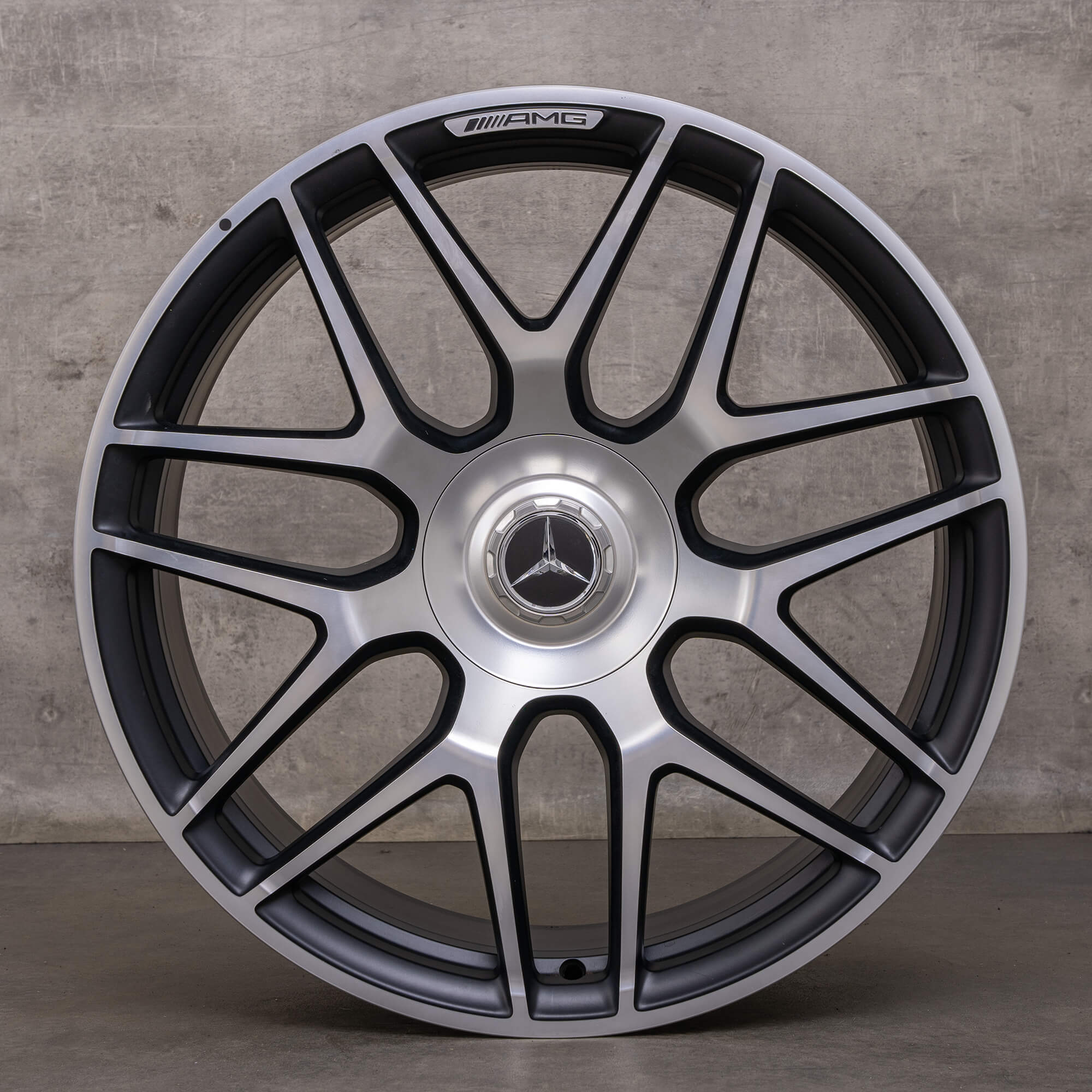 OEM Mercedes Benz G-Class G 63 AMG rims 22 inch W465 W463A A4634012000 black matt glossy turned