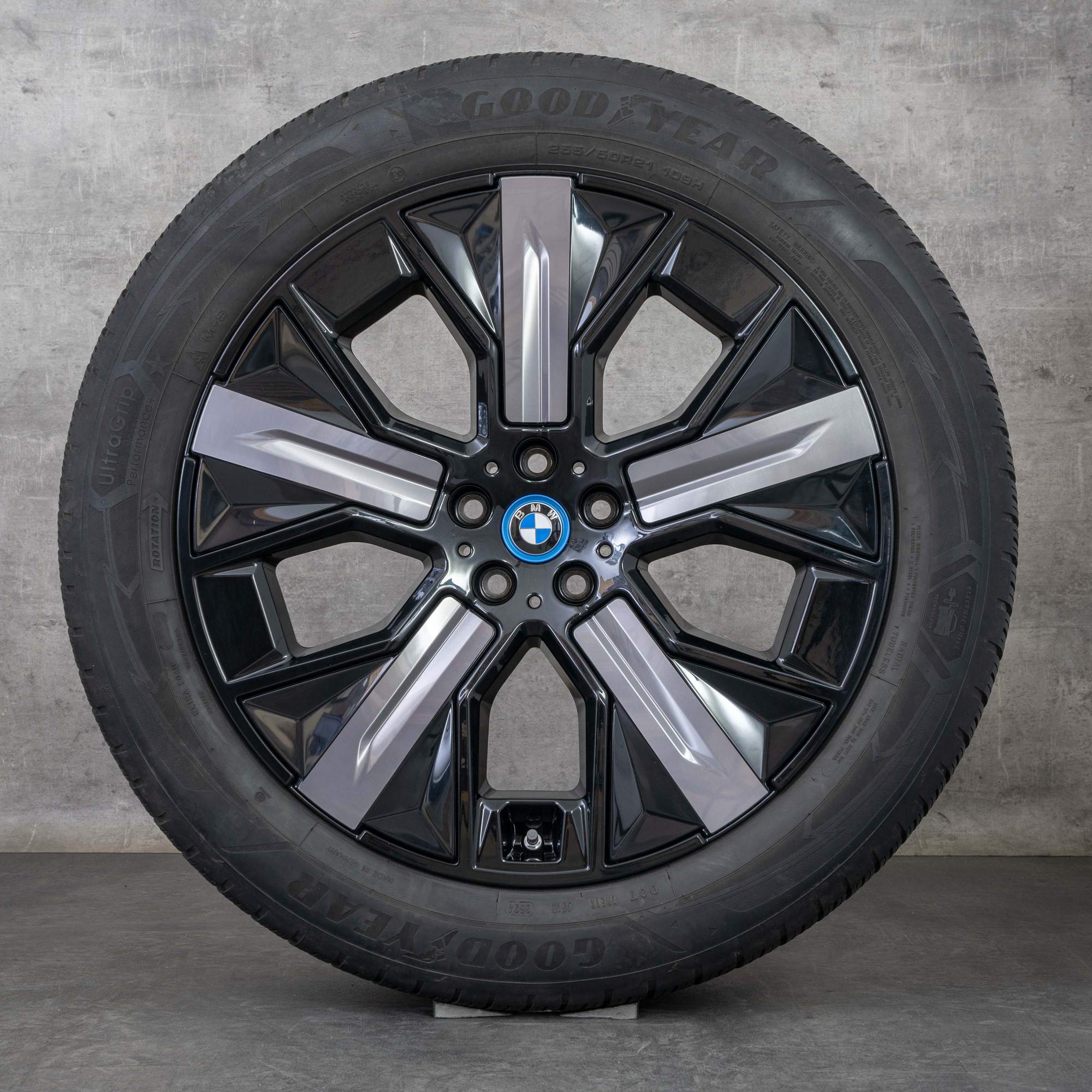 Alkuperäiset BMW iX i20 talvirenkaat 21 tuuman vanteet 5A02655 styling 1011 aerodynamiikka musta