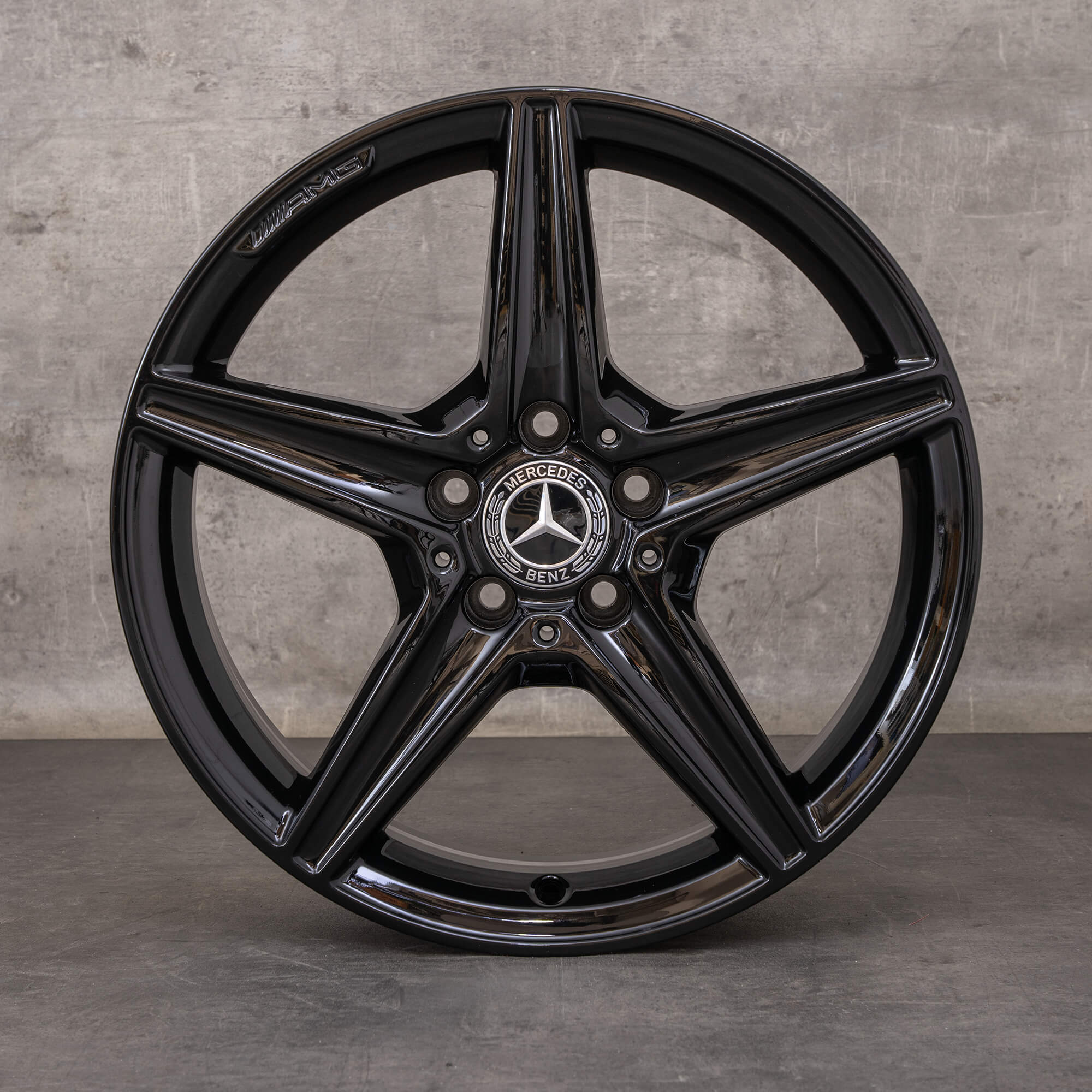 Original Mercedes Benz C-Klass AMG C43 C450 Sport fälgar / fälg 18 tum W205 S205 C205 A205 A2054014800 A2054017200 svart glansig