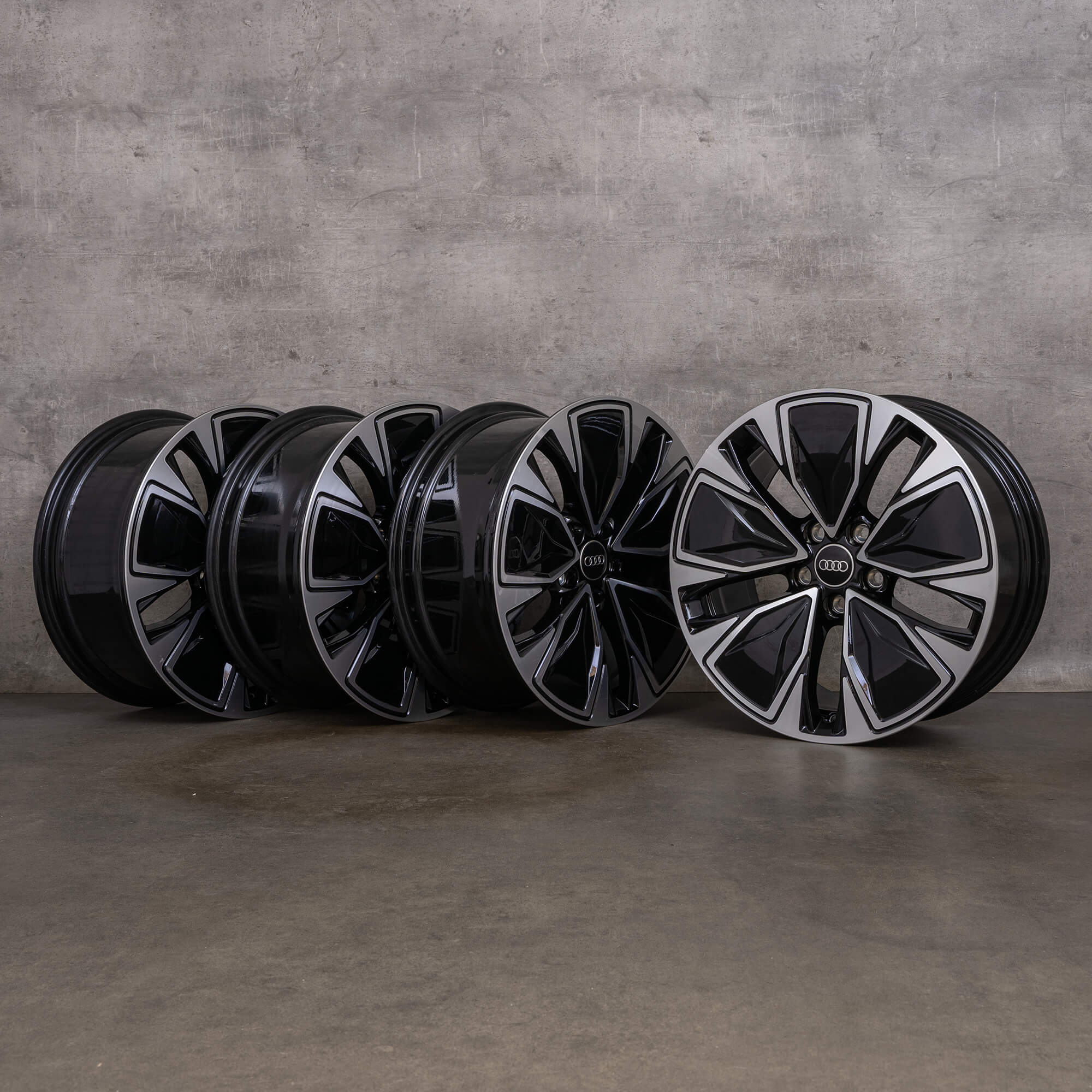 Originele Audi A6 velgen 18 inch 4P C9 Avant 4P0601025C zwart gepolijst 8x18 ET39 NIEUW