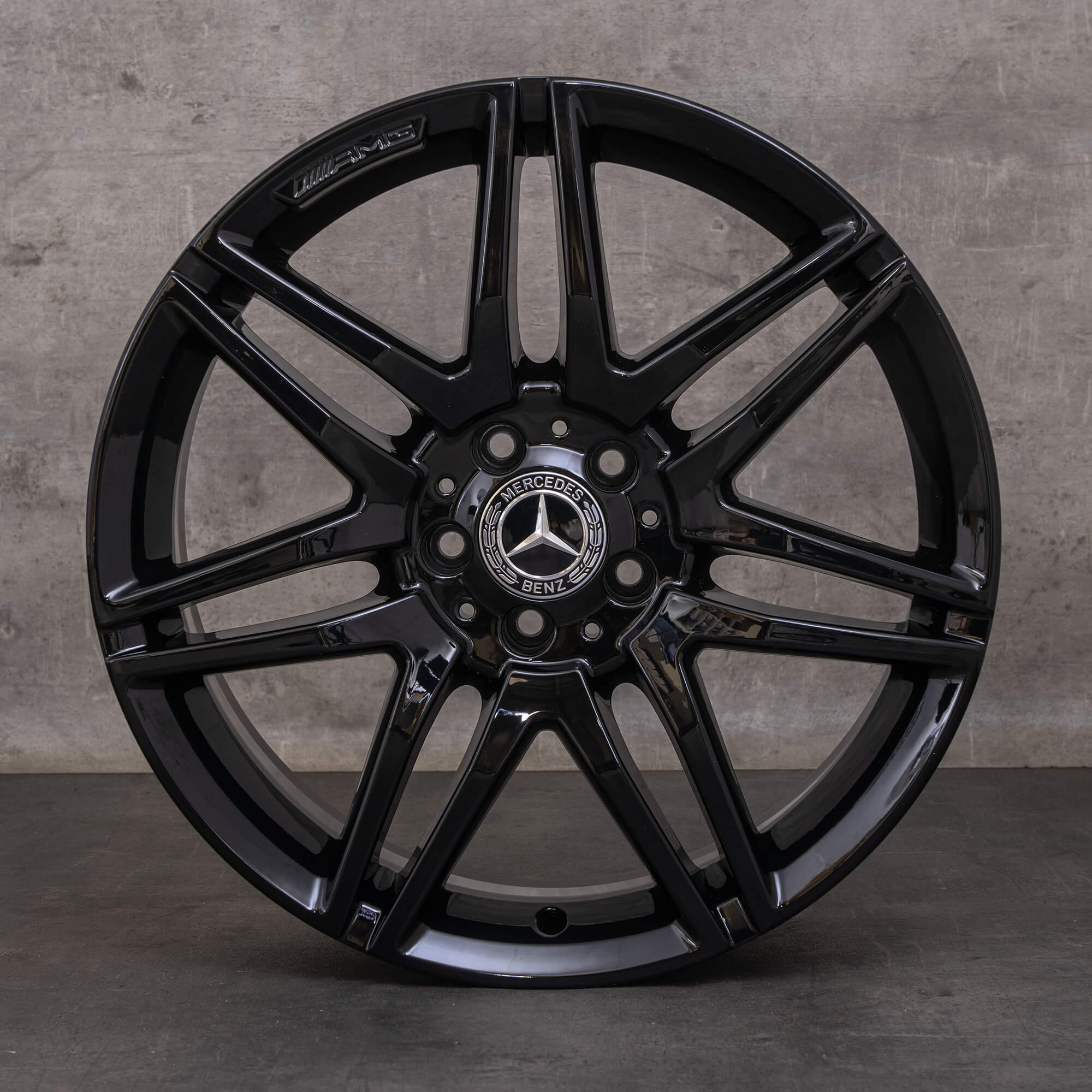 Originale Mercedes Benz E-klasse AMG fælge 19 tommer C207 A207 A2124014702 sort blank