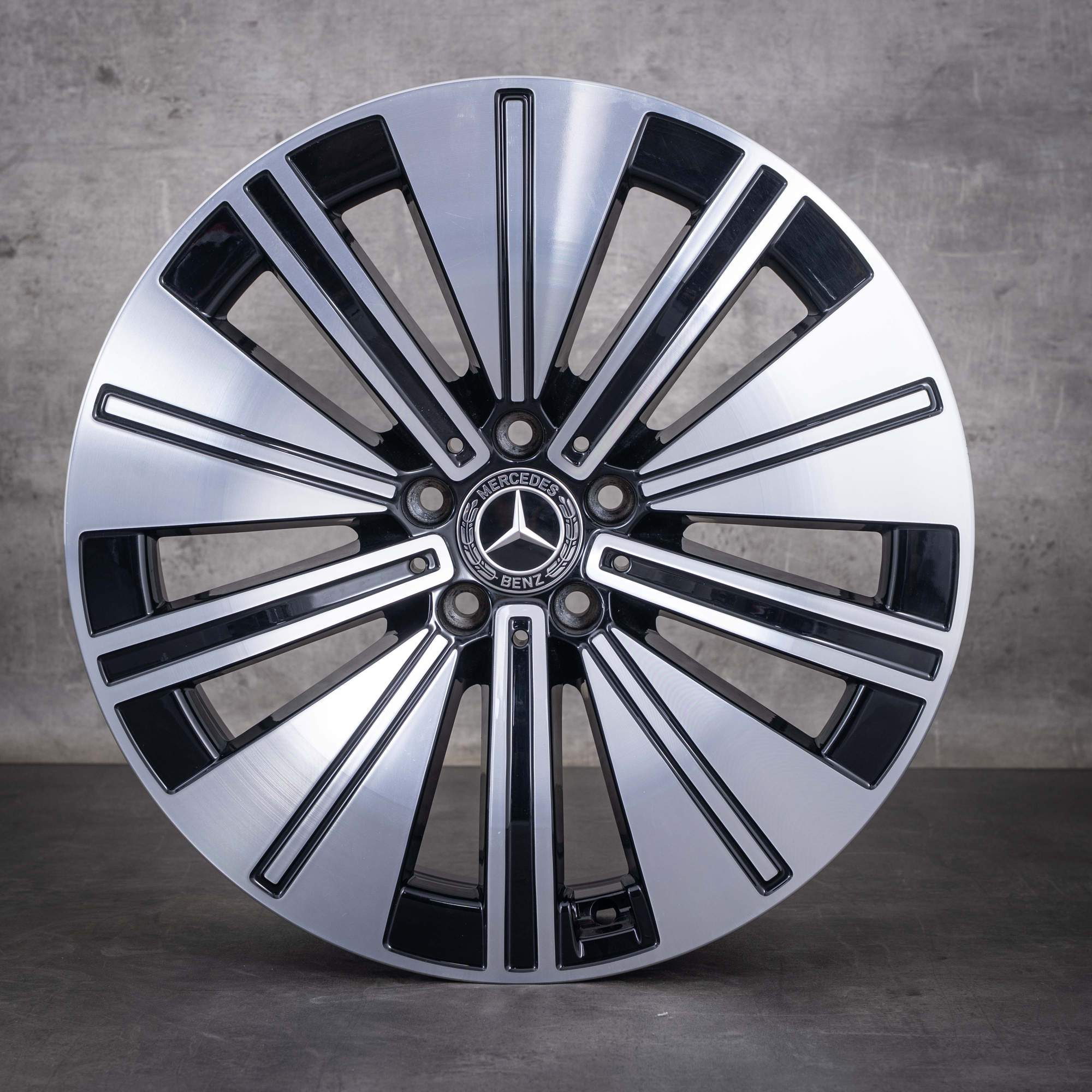 OEM Mercedes-Benz EQS 19inch V297 A2974010600 rims Black diamond cut