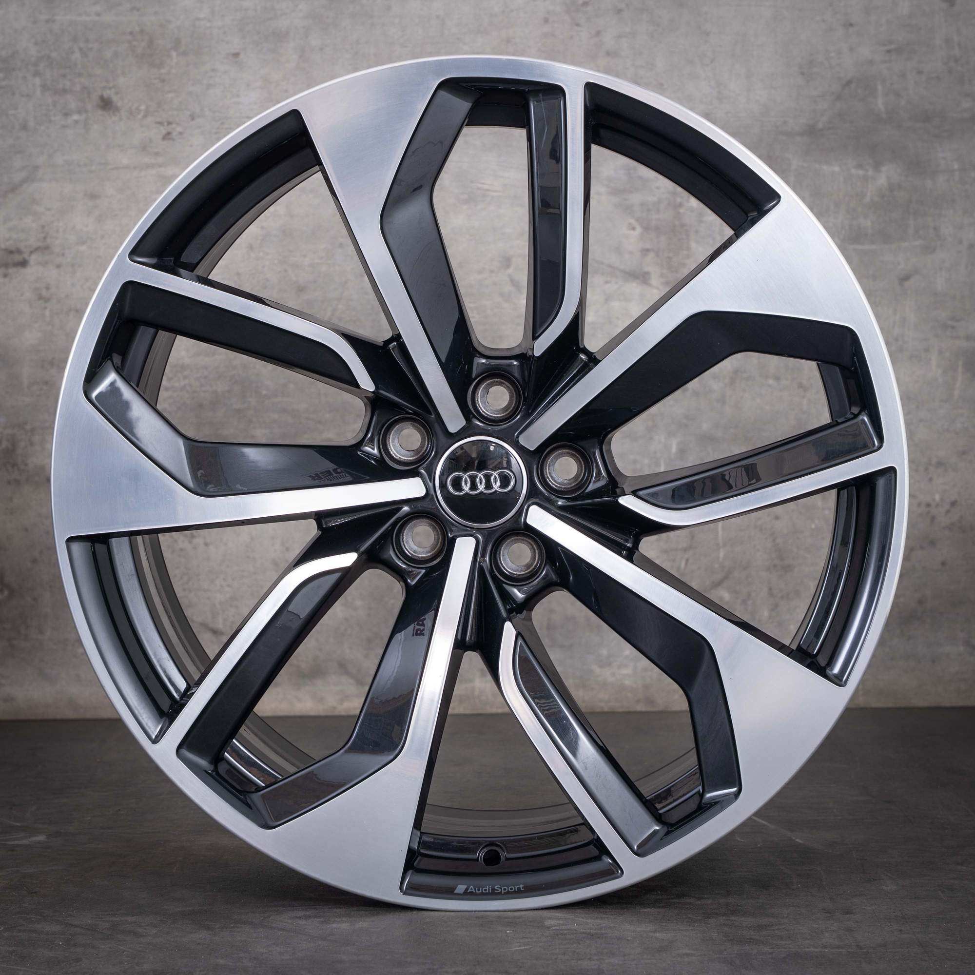 OEM Audi RS4 RS5 winter wheels 20inch B9 8W F5 rims Edge 8W0601025CT Granite diamond cut