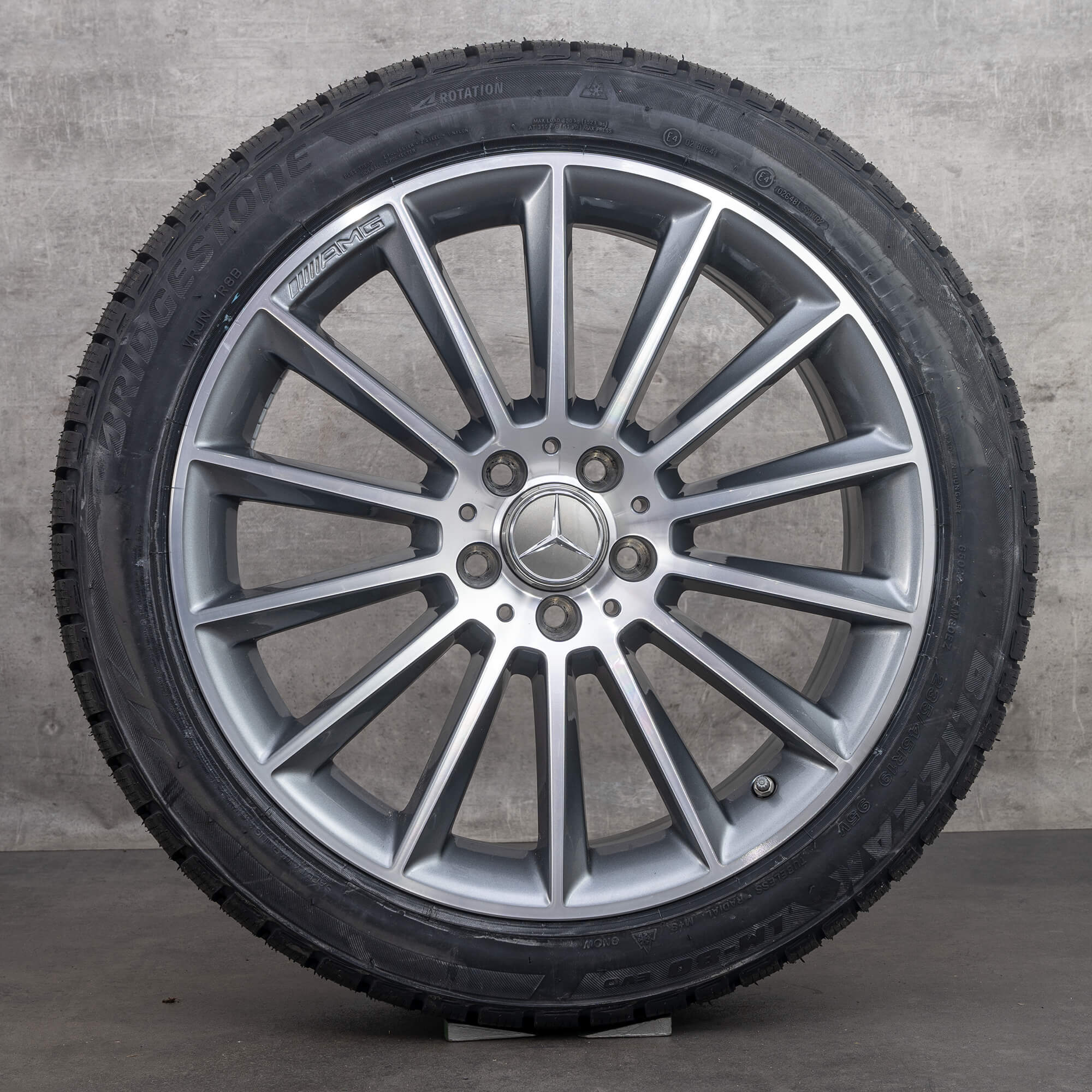 AMG 19 Zoll Mercedes Benz Felgen GLA X156 Winterreifen Winterkompletträder