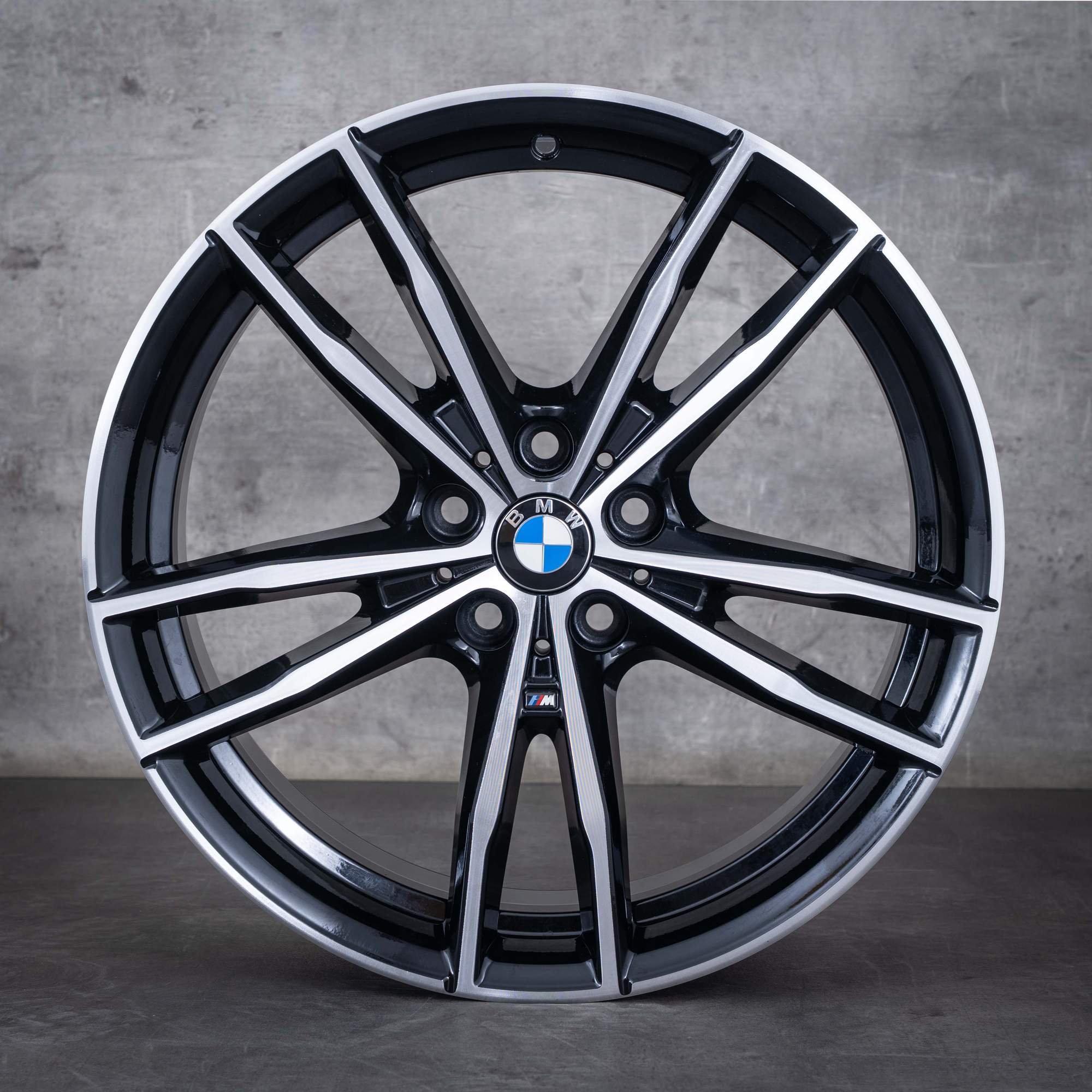 Oryginalał BMW seria 2 3 4 felgi 19 cali G42 G20 G21 G22 G23 koła letnie stylizacja 791 M 8090094 8090095 czarne polerowane toczone