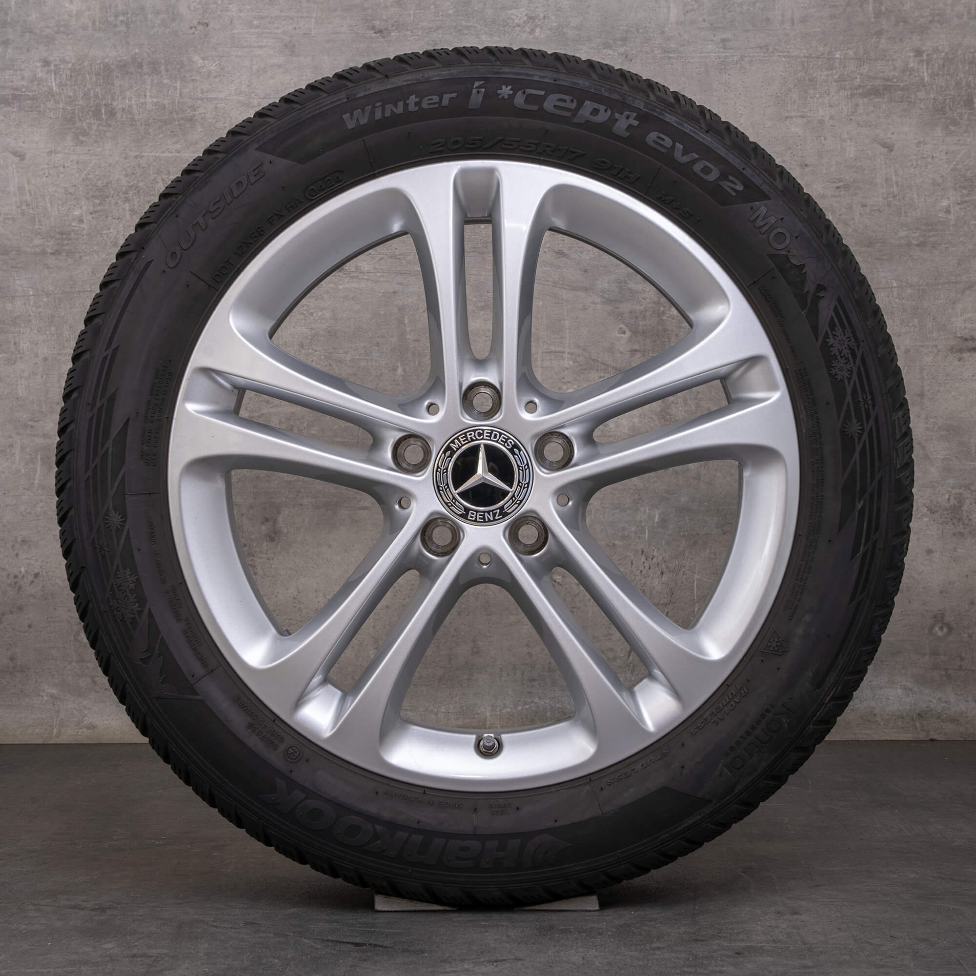 Oryginalał Mercedes Benz A Klasa B CLA koła 17 cali W177 W118 W247 letnie A1774010400 srebrny