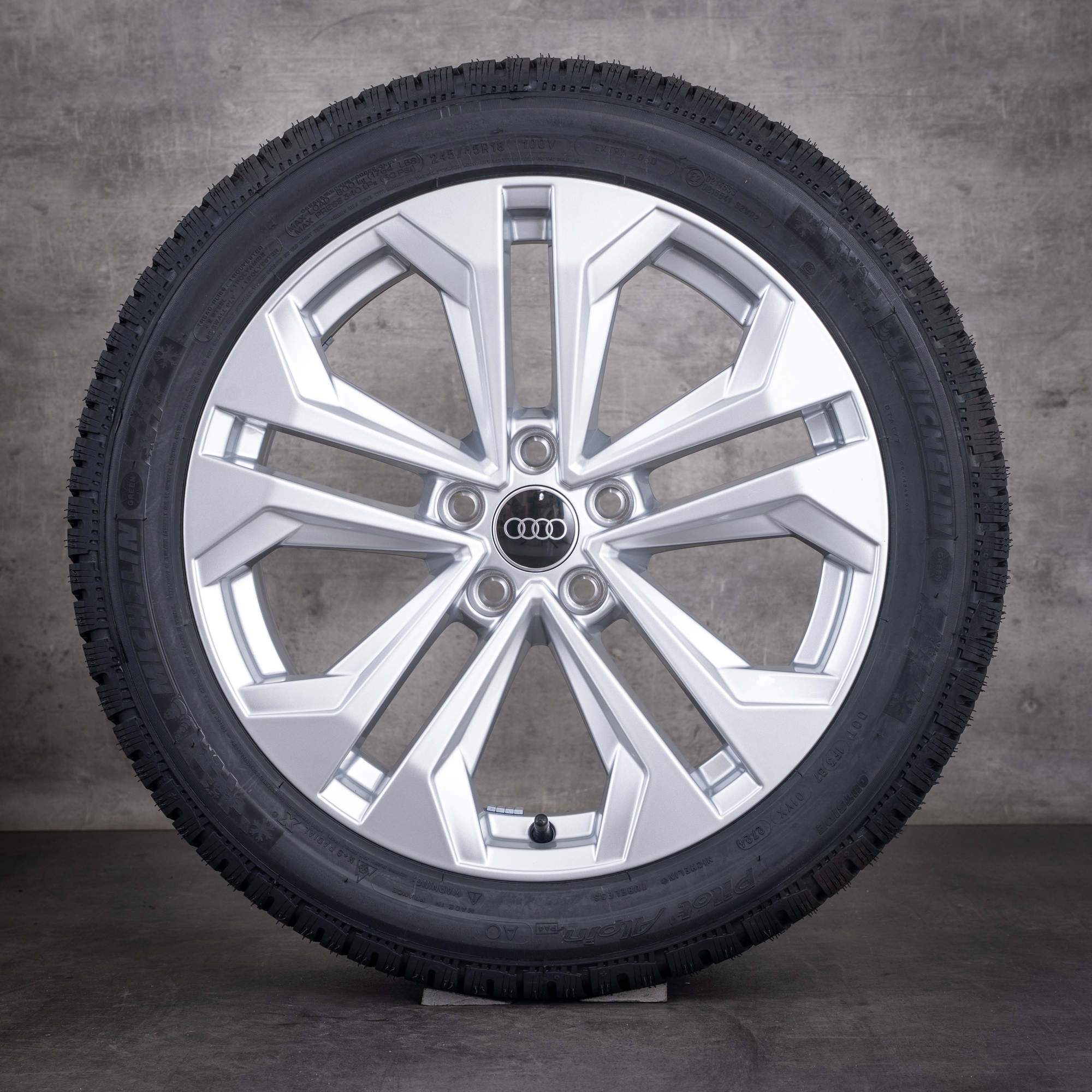 Originale Audi A4 vinterhjul 18 tommer B9 8W Allroad-fælge 8W9601025L sølvblank NYE - hjul 3 af 4