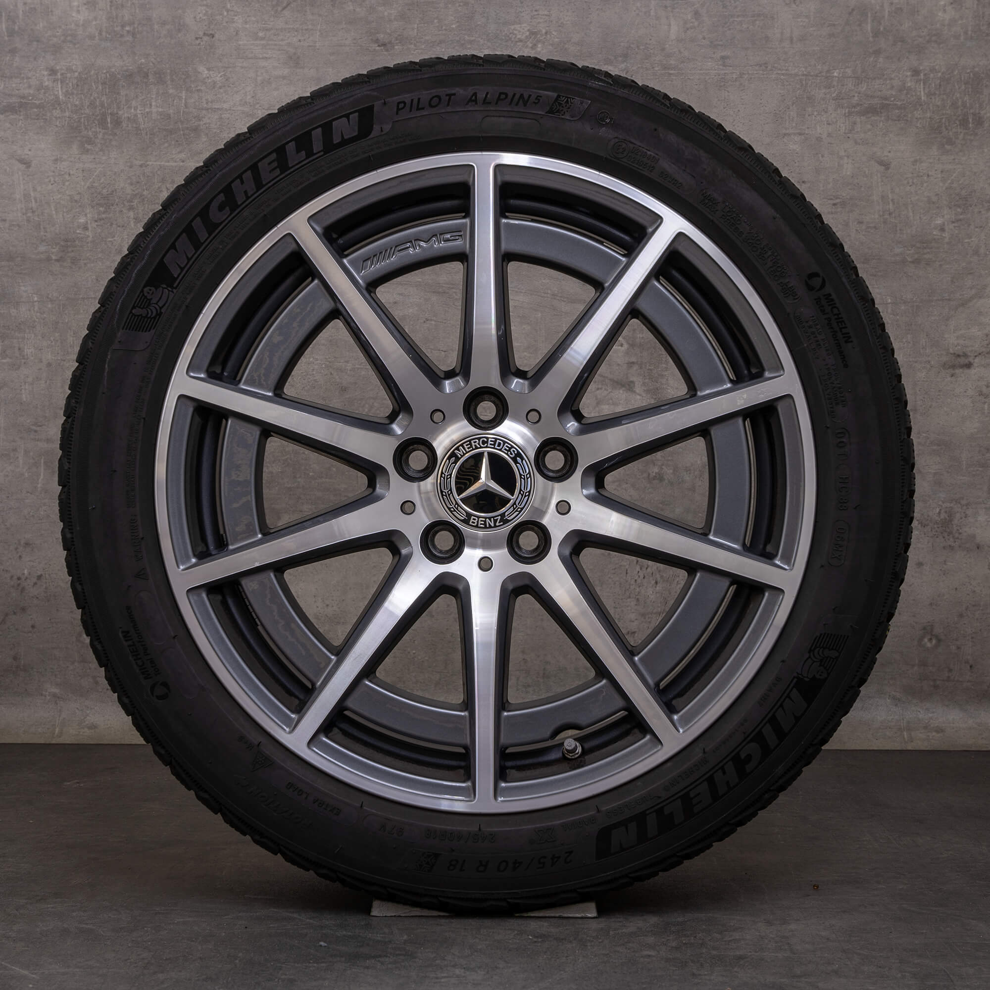 Äkta Mercedes Benz A-klass A45 CLA 45 AMG vinterhjul 18 tum W177 V177 C118 X118 fälgar / fälg A1774012100 titan glansig svarvad