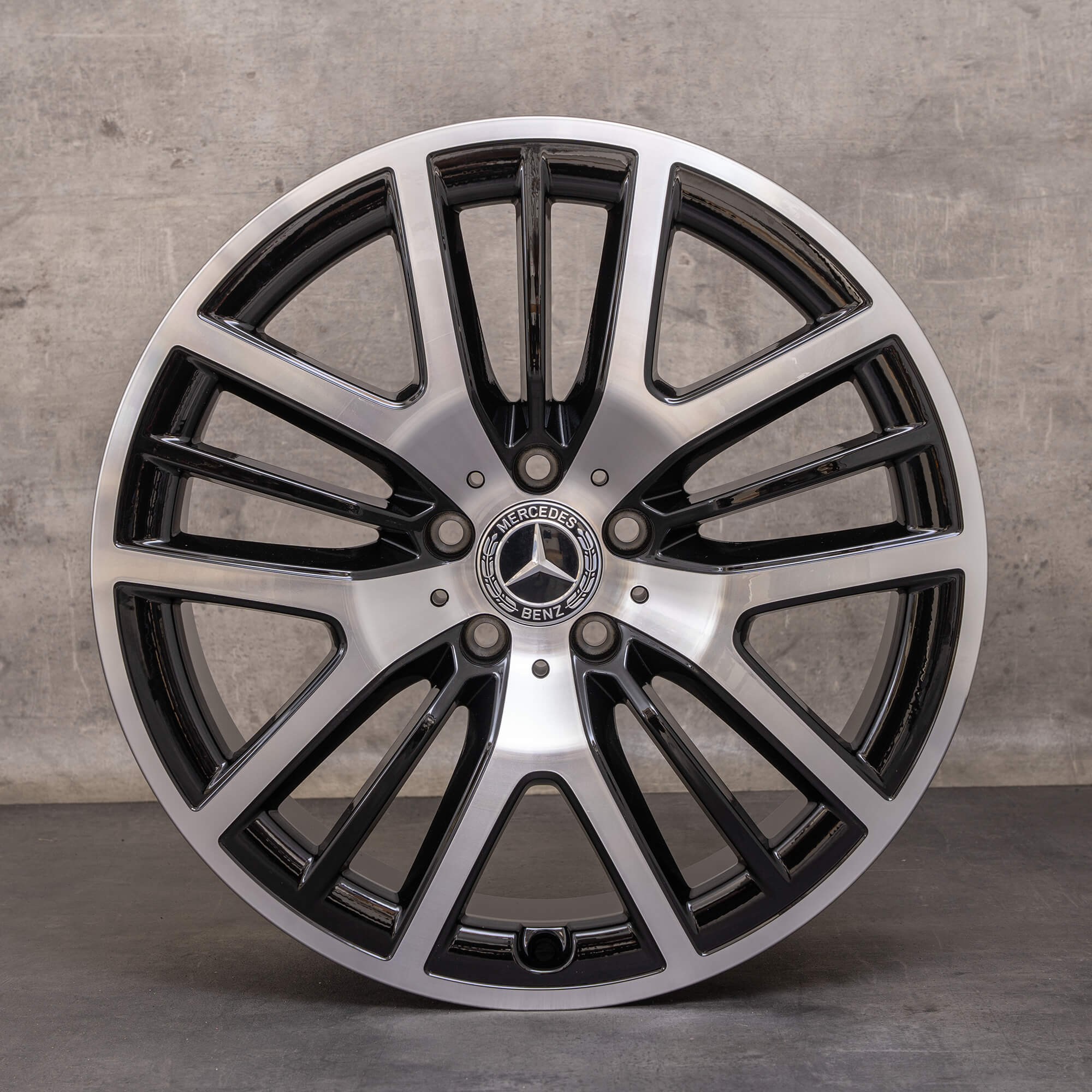 Oryginalne felgi Mercedes Benz CLS 19 cali C257 Coupe A2574013400 A2574013600