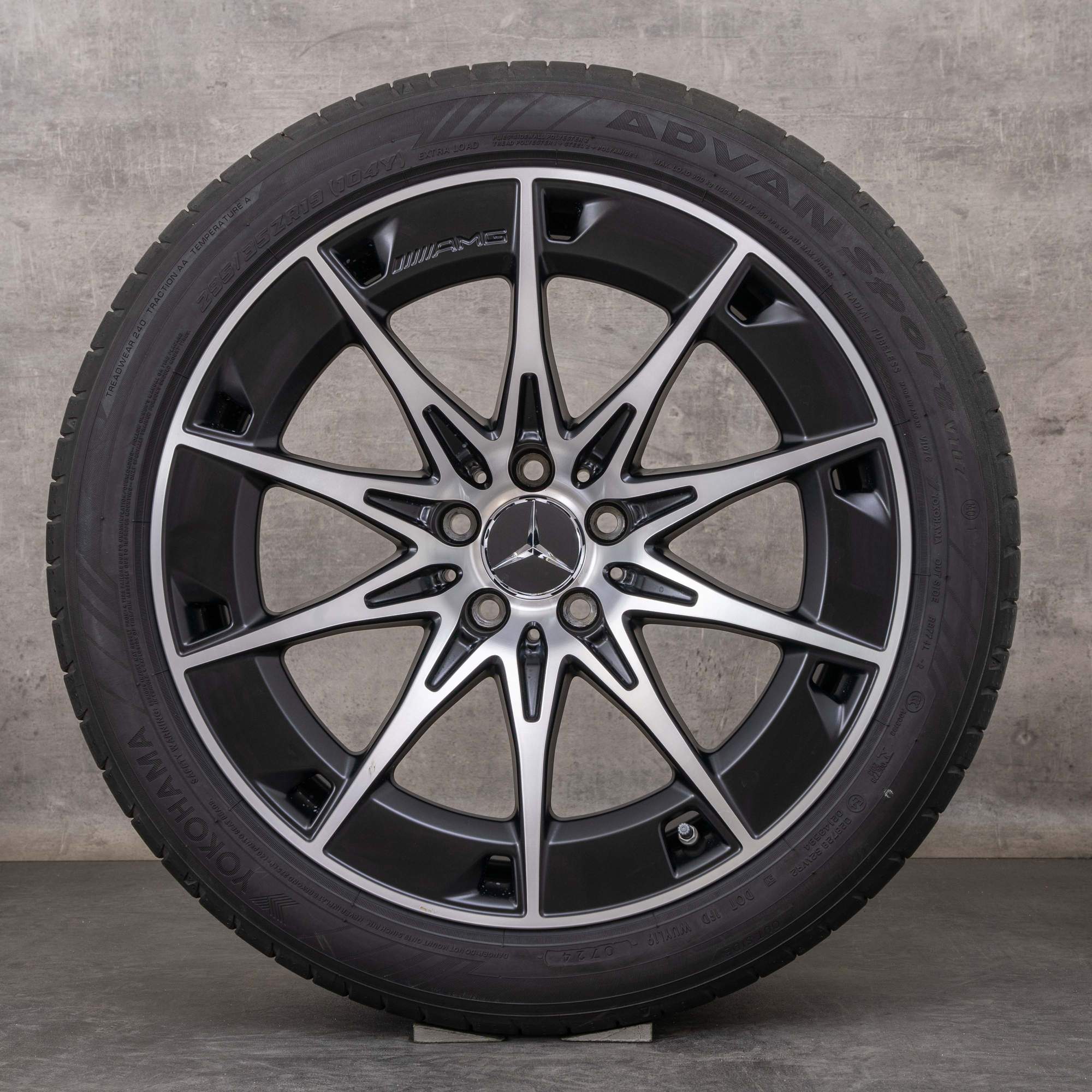 Oryginał Mercedes Benz CLE 53 AMG felgi 19 cali C236 A236 koła zimowe A2364012700 A2364012800 czarny mat polerowane
