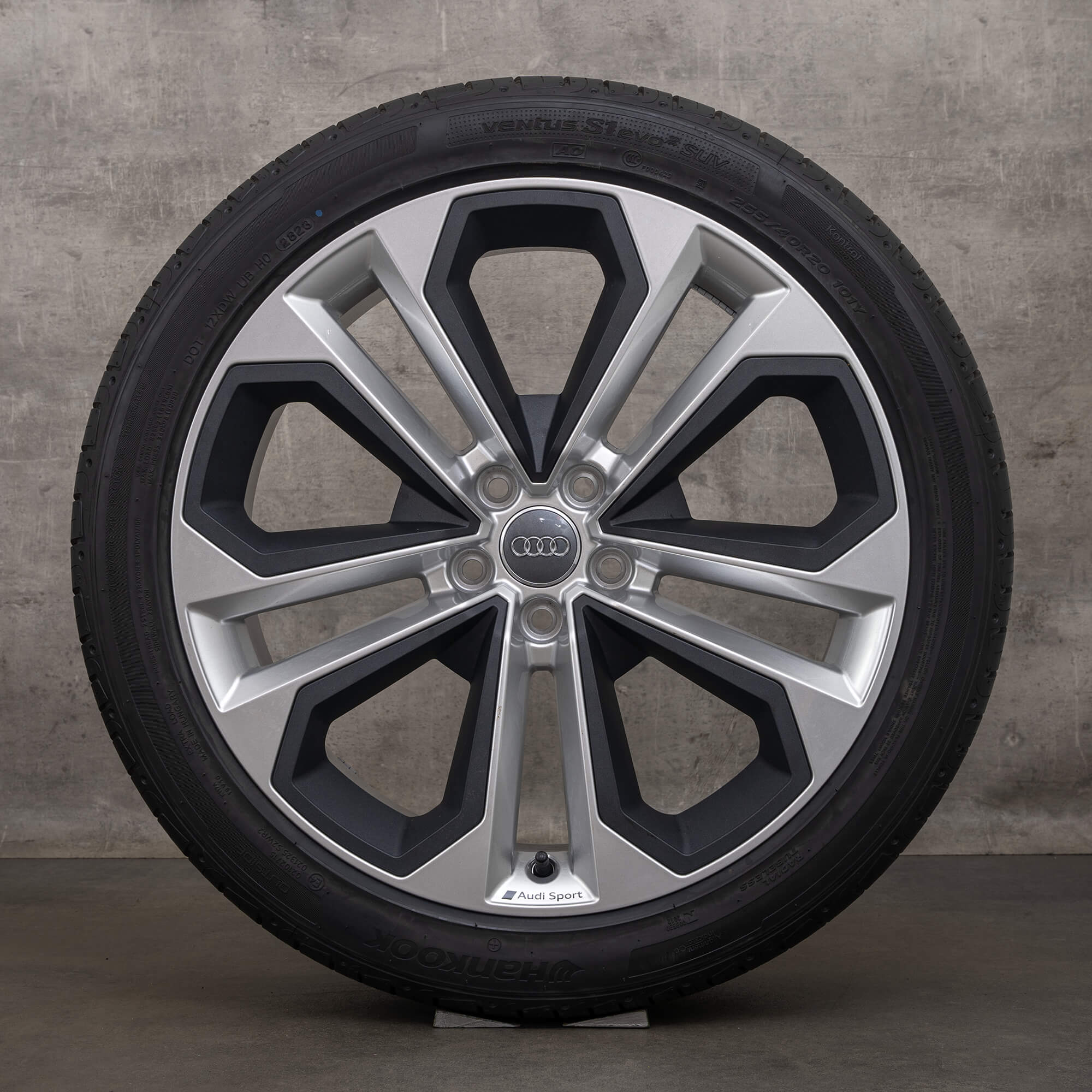 Originale Audi Q3 RS & Sportback hjul 20 tommer F3 sommerhjul DOT nye 83A601025E sølv