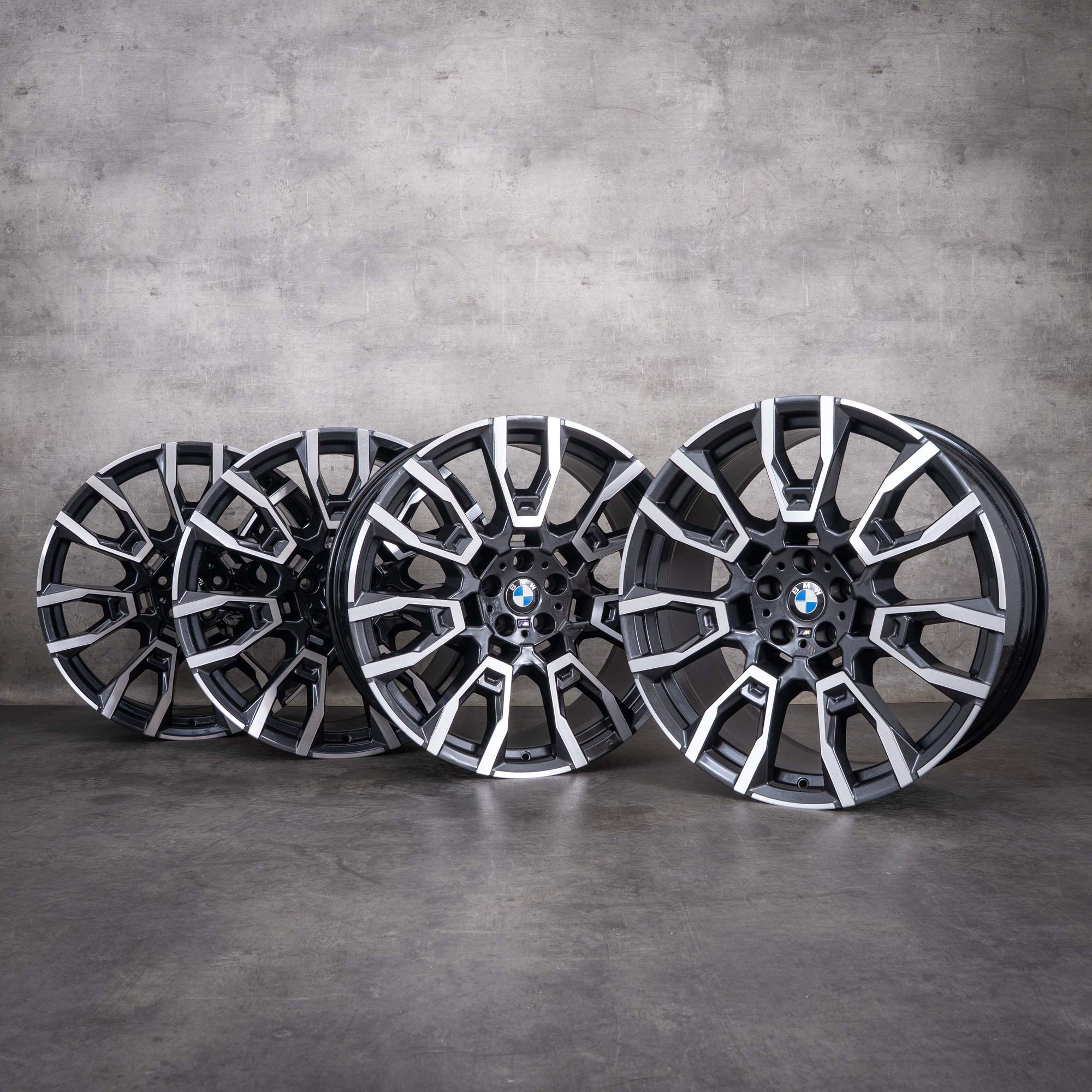 Oryginalne felgi BMW X5 X6 21 cali G05 G06 Styling 915 M 6856023 6856024 orbit grey glanzgedreht
