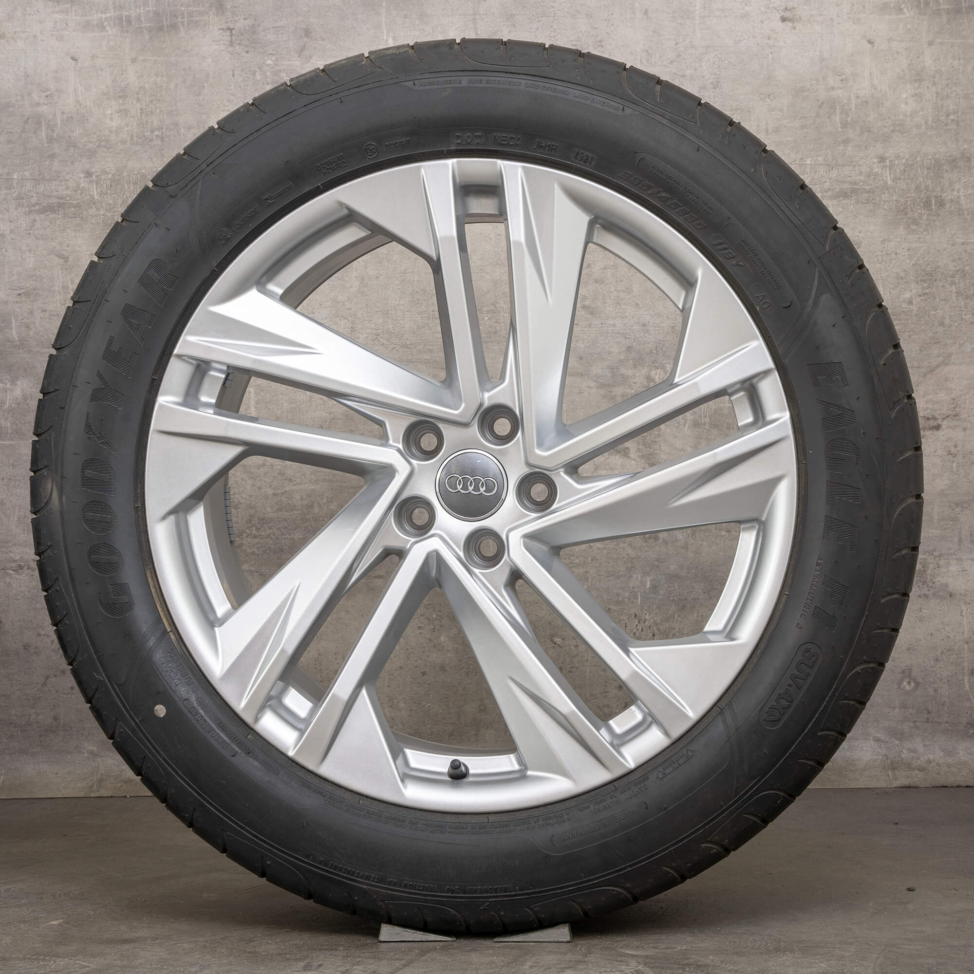 Original Audi Q7 Jantes 20 pouces 4M Pneus d'été 4M0601025BQ Turbines argent Sommerrder