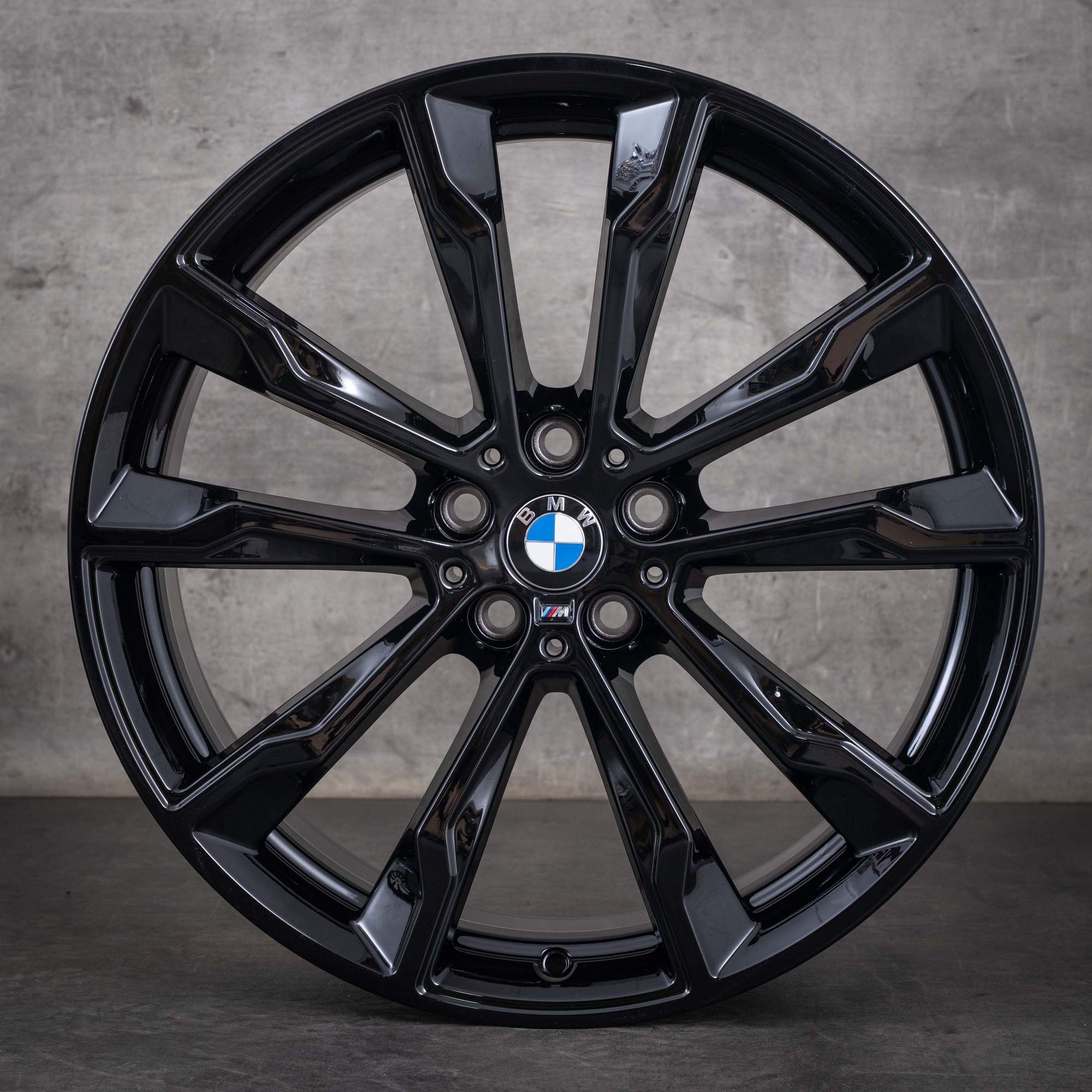 Oryginalne felgi BMW X3 X4 20 cali G01 G02, koła letnie, stylizacja 699 M 8010265 8010269, czarne z połyskiem