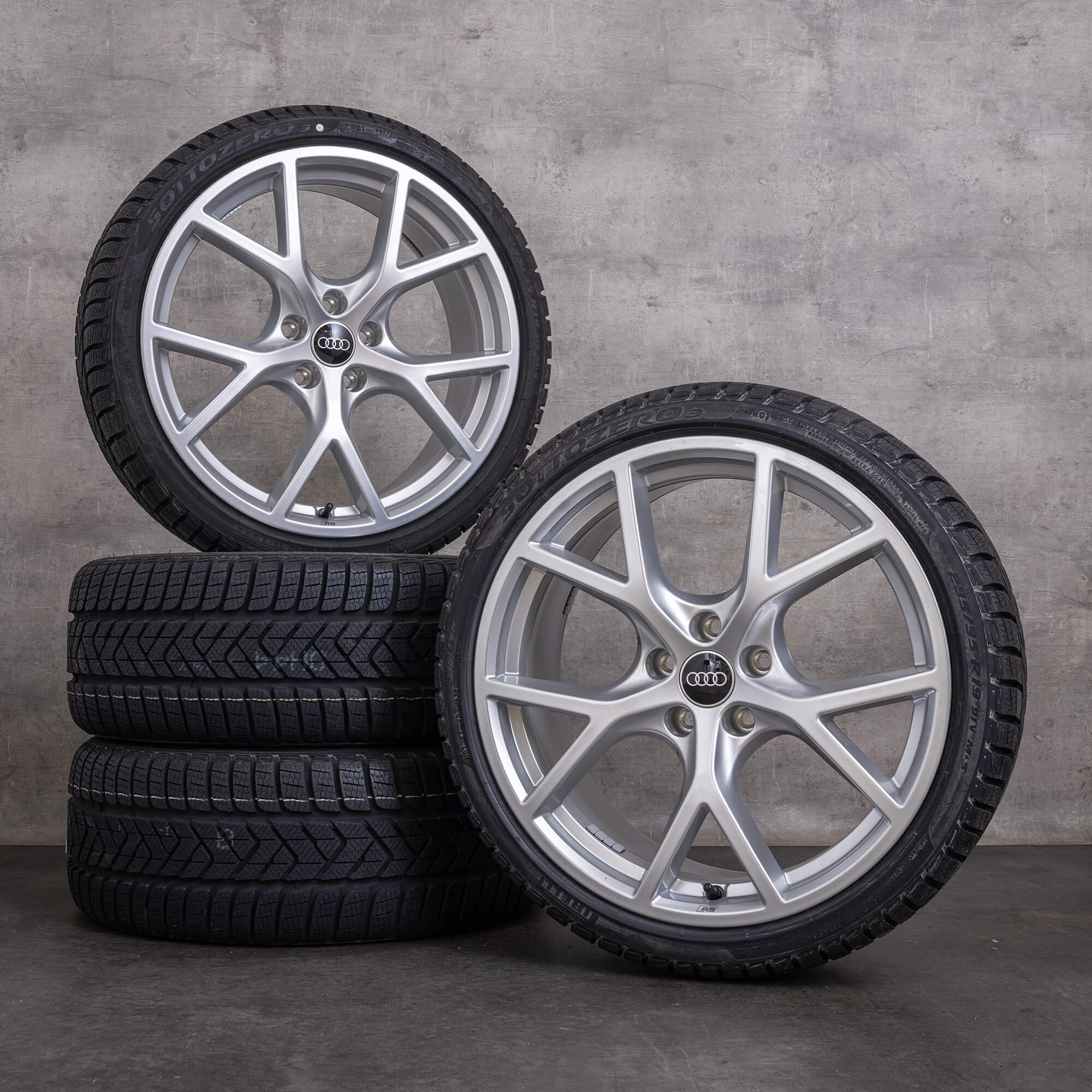 Original Audi RS3 vinterhjul 19 tum 8Y RS fälgar 8Y0601025BT 8Y0601025BQ silver glänsande NY