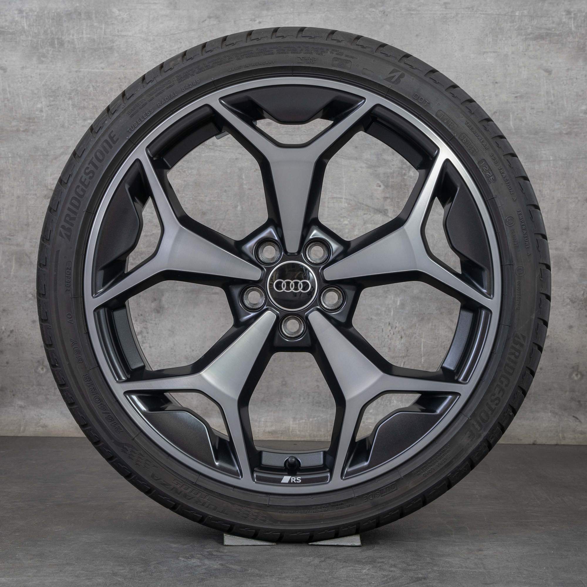 Original Audi A1 Felgen 18 Zoll GB Sommerräder 82A601025BC granit matt glanzgedreht