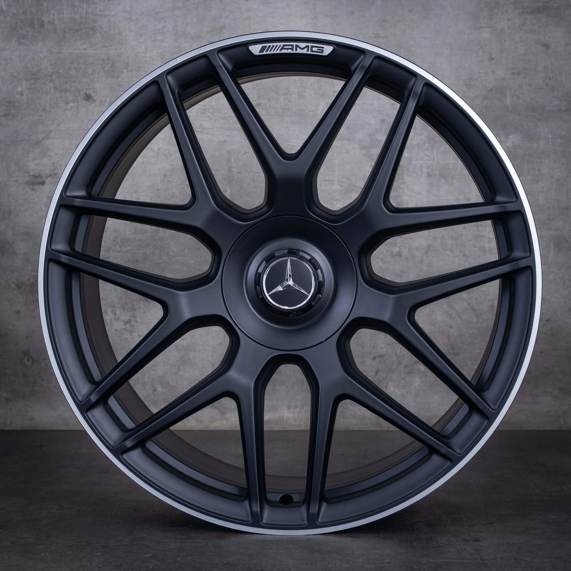 OEM Mercedes-Benz G-Class G63 AMG 22inch rims W465 W463A A4634012000 Matte Black Diamond Cut Edges NEW