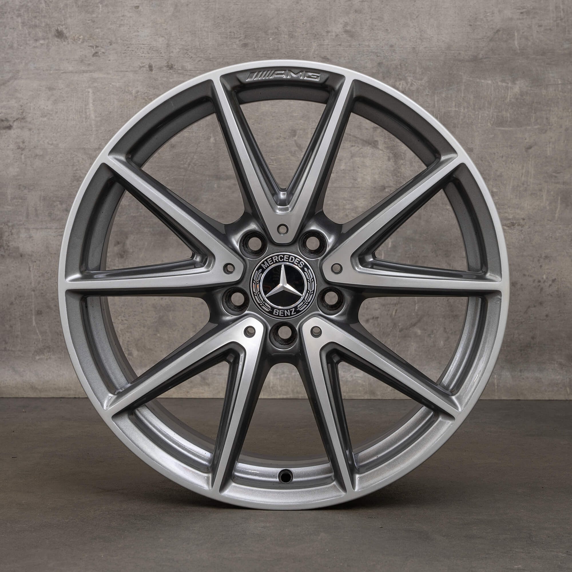 Original AMG Mercedes Benz A-Klasse A45 CLA45 Felgen 18 Zoll 250 Sport W176 W117 Sommerräder A1764010800 himalaya grey glanzgedreht