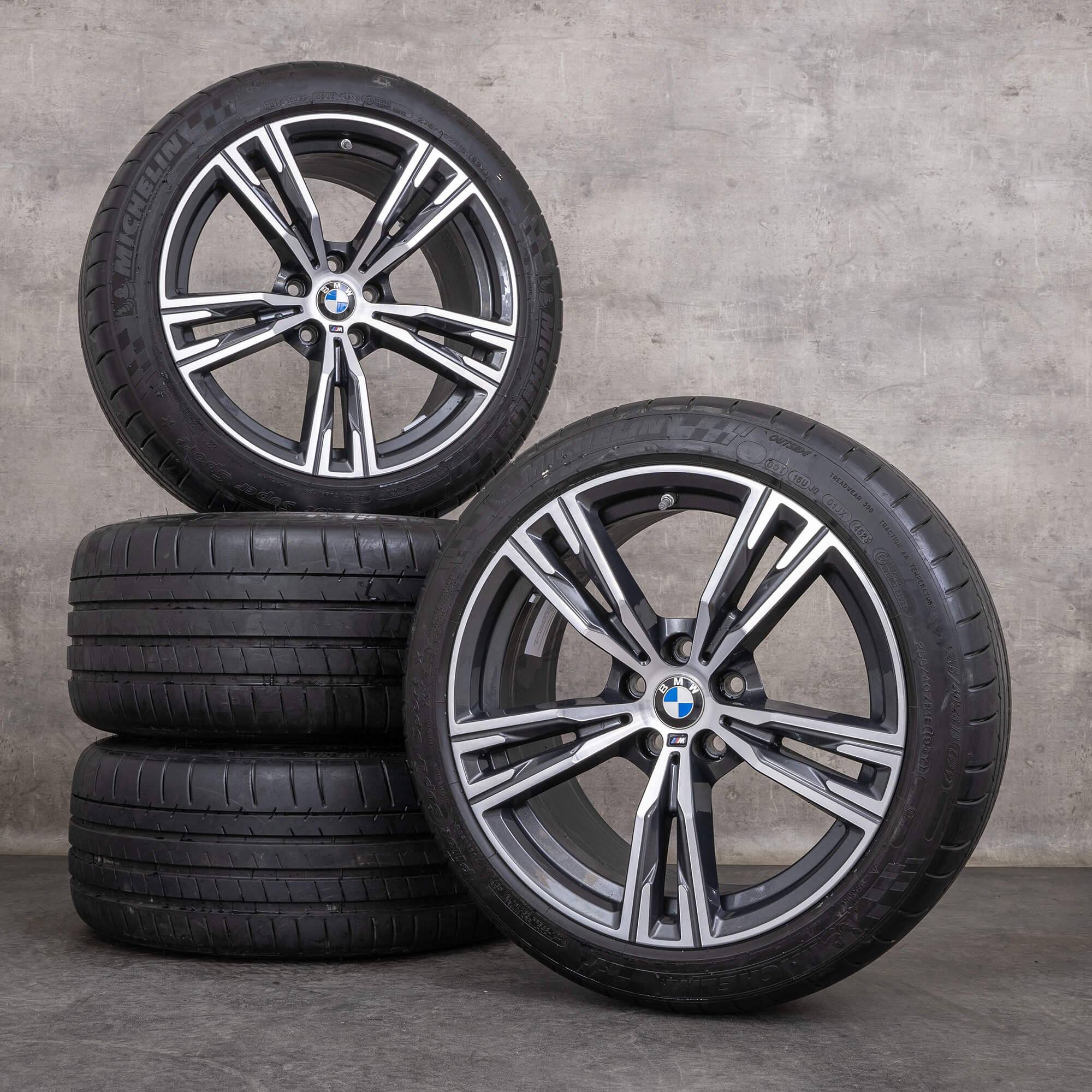 Original 18palcové letní kola BMW Z4 G29 styling 798 M 8089874 8089875 orbit šedé lesklé soustružené