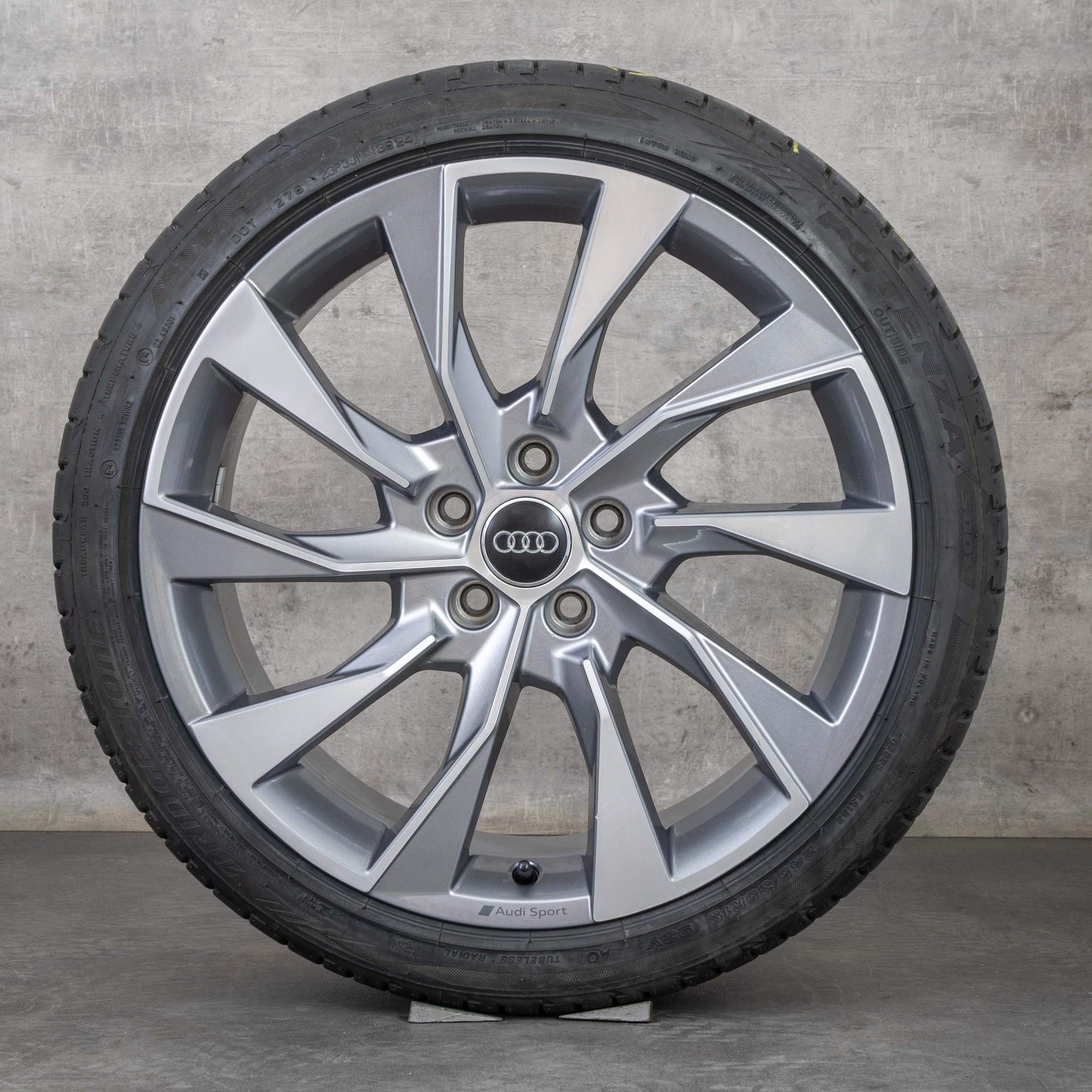 Original Audi A4 S4 Felgen 19 Zoll B9 8W Sommerräder 8W0601025EL Turbinen Design anthrazit glanzgedreht