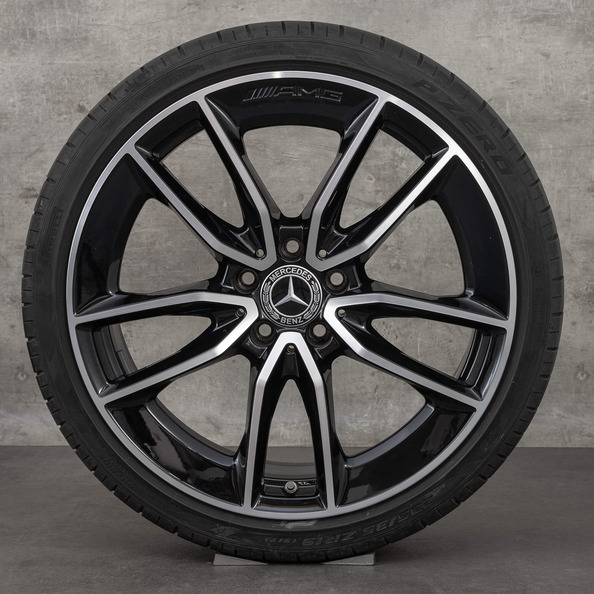 19 palcové ráfky Mercedes Benz Třída A A35 AMG W177 letni pneumatiky alu kola NOVÉ