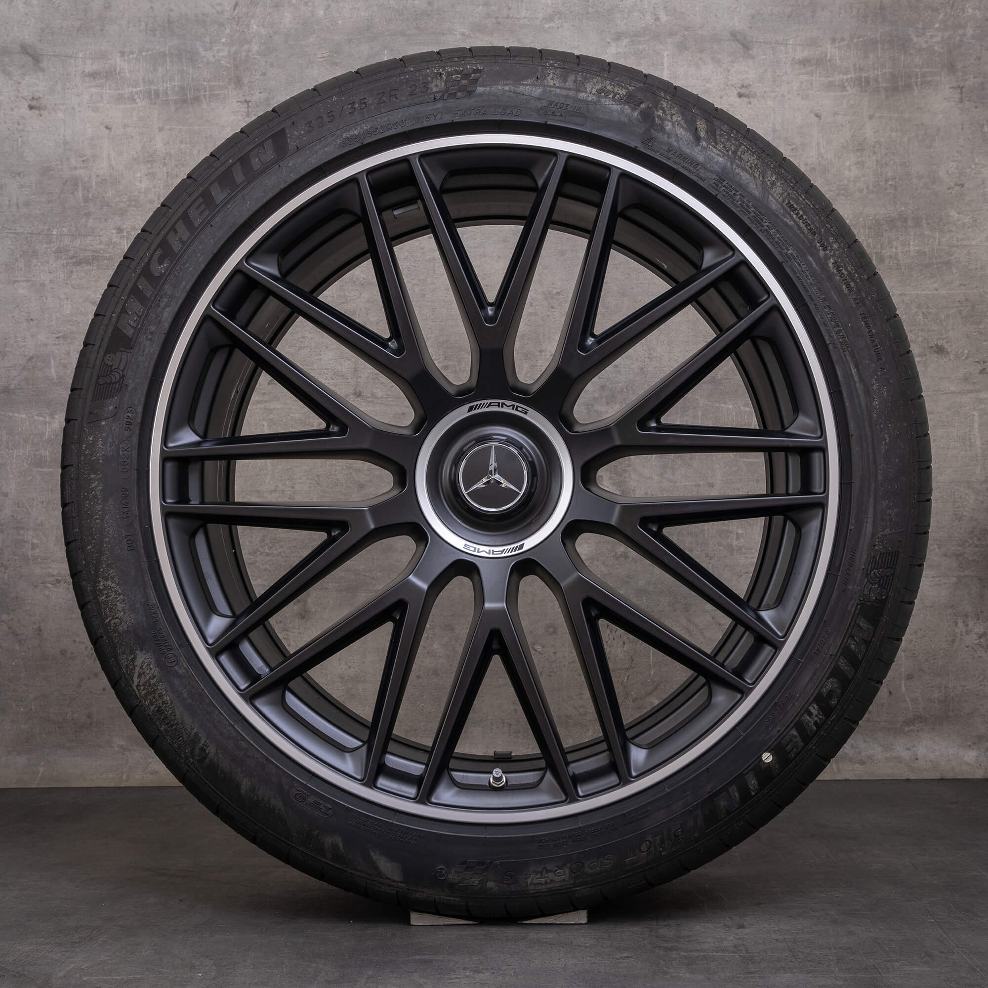 Genuine Mercedes Benz GLS 63 AMG ruote 23 pollici SUV X167 4Matic estive A1674018500 A1674018600 nero opaco lucido girato NUOVO