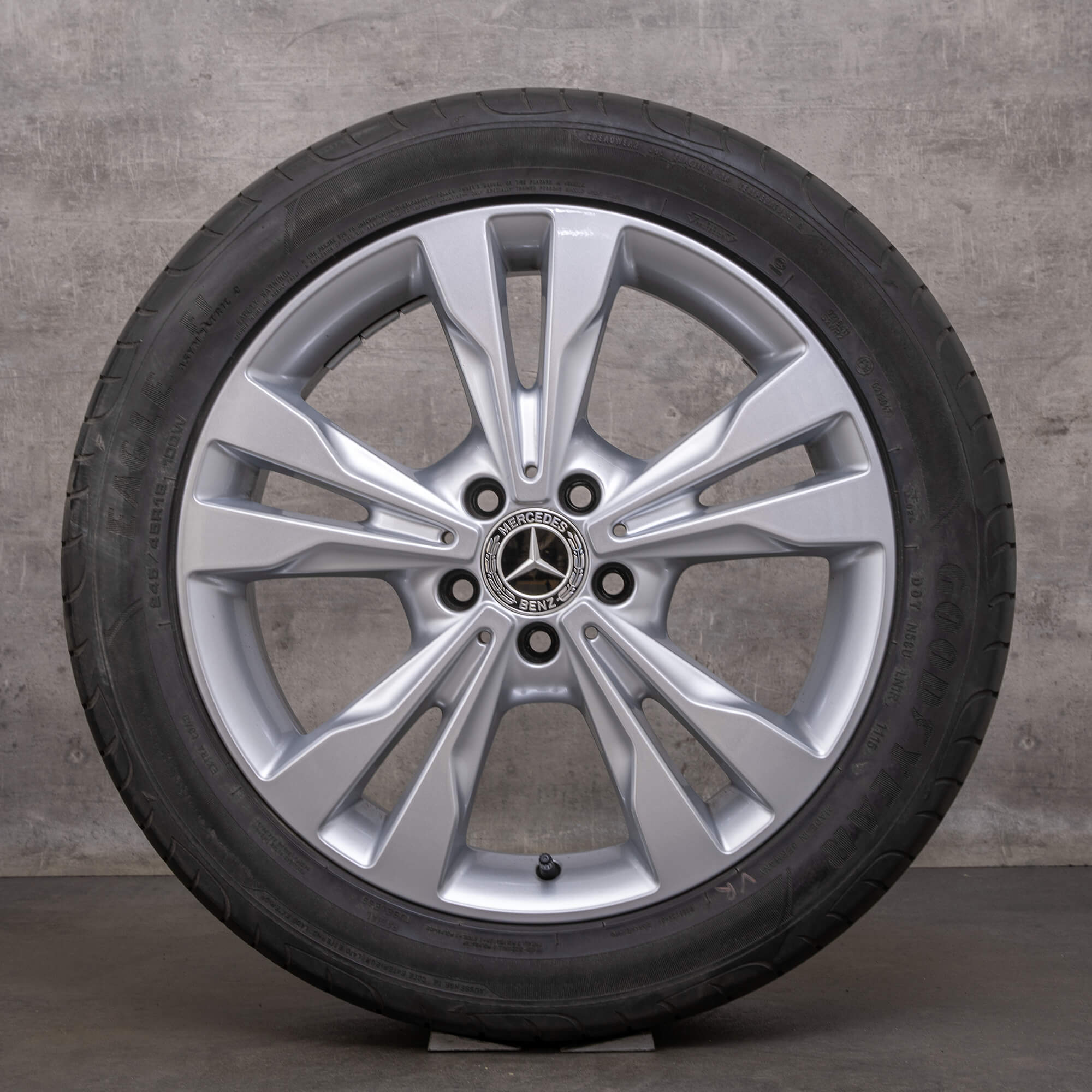 OEM Mercedes Benz V-Class rims 18 inch W447 Vito Viano summer wheels A4474010501 silver