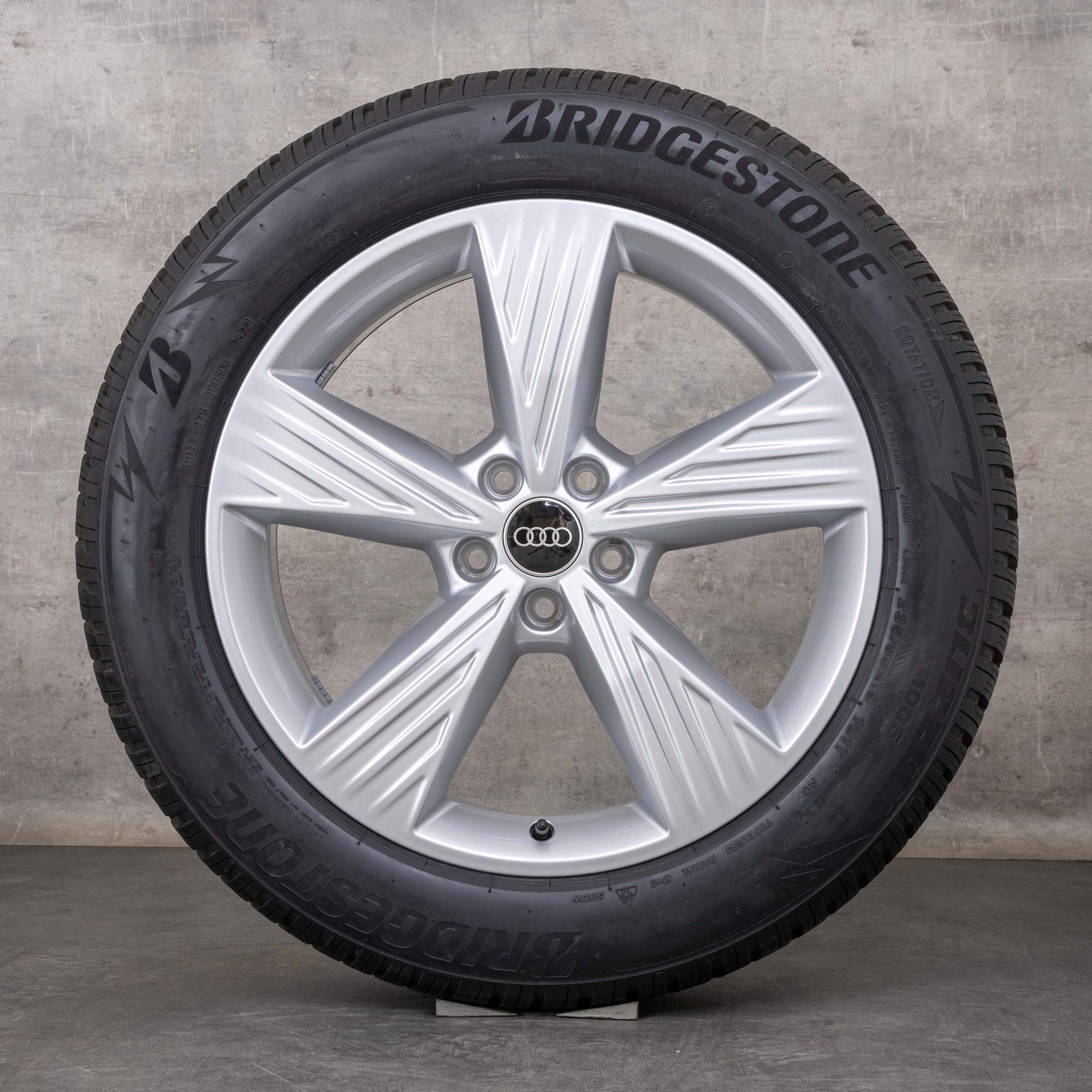 OEM Audi Q4 e-tron winter wheels 19 inch FZ Sportback rims 89A601025B silver