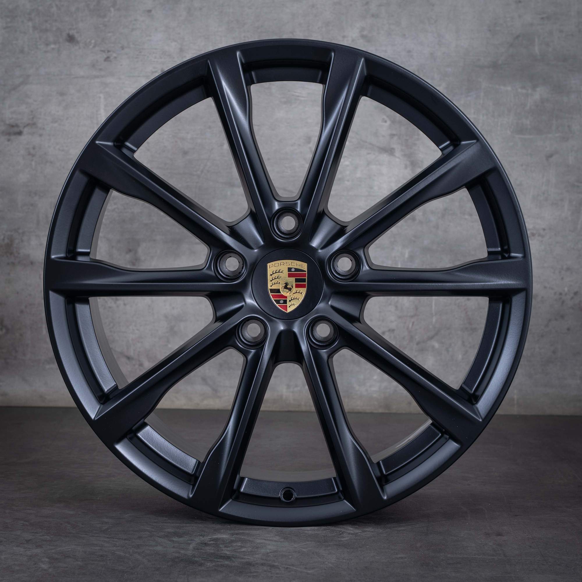 Oryginalne felgi Porsche Boxster Cayman 19 cali 982 S GTS T 982601025 982601025AM czarny mat