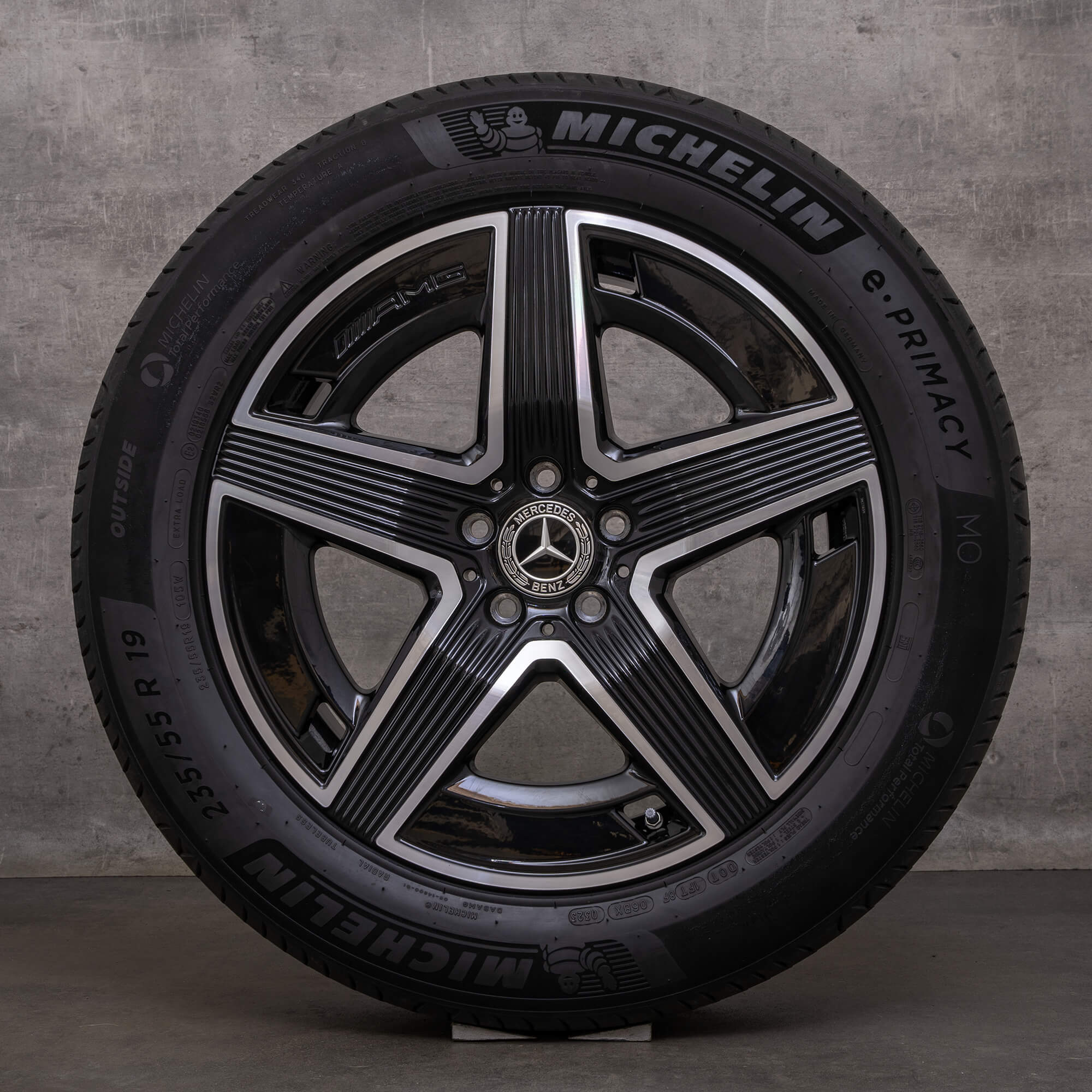 Oryginalne koła zimowe do SUV-a Mercedes-Benz GLC AMG 19 cali felgi X254 C254 A2544010400 czarne z efektem diamond cut