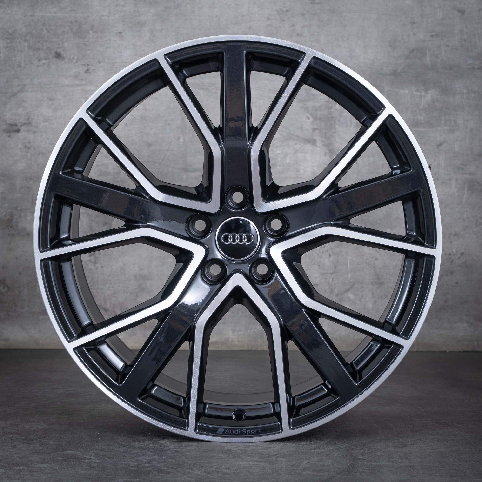 Oryginalne felgi Audi A8 S8 20 cali 4N D5 4N0601025AA Performance granit polerowane