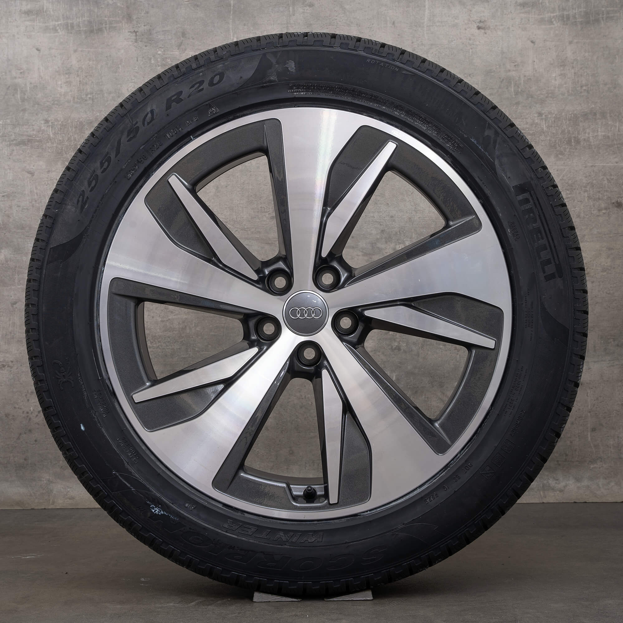 Oryginalne koła zimowe do Audi e-tron GE Q8 20 cali felgi 4KE 4KE601025AF kolor antracytowy diamond cut NOWE