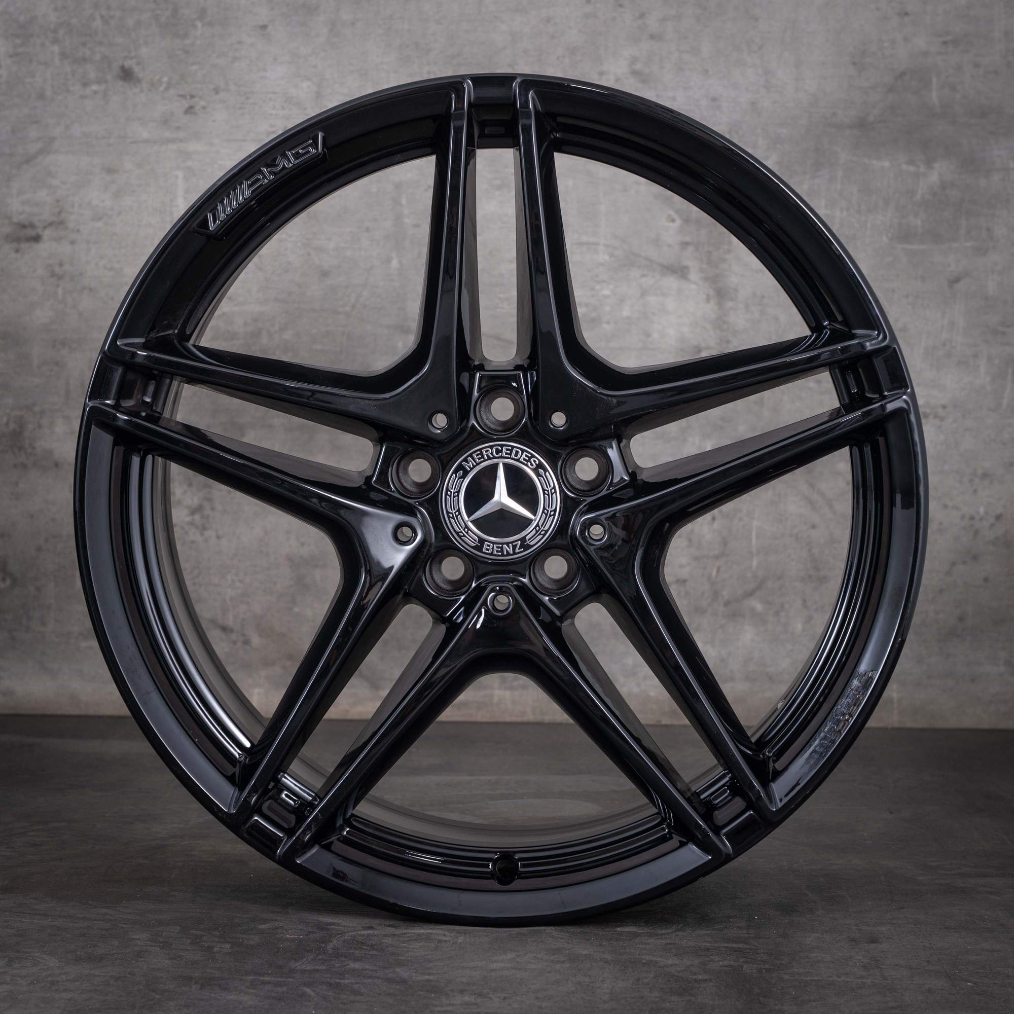 Jante originale Mercedes-Benz Clasa C C63 & S AMG de 19 inci W205 S205 A2054011900 A2054013600 negru lucios