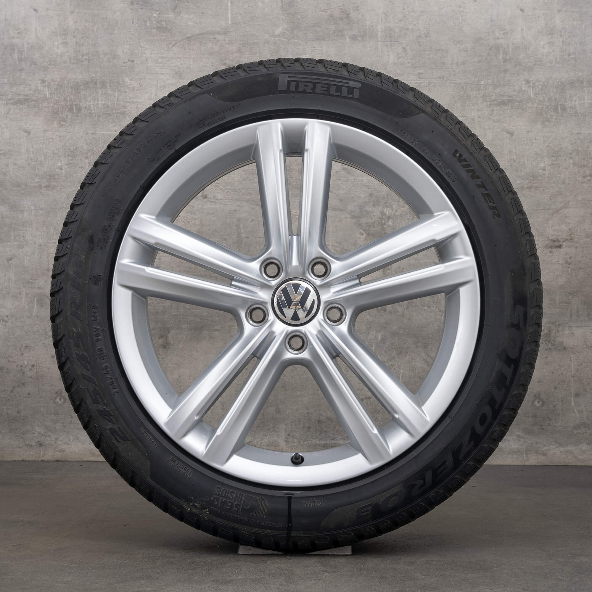 Pneus hiver d'origine Volkswagen Coccinelle 5C 18 pouces 561601025C jantes