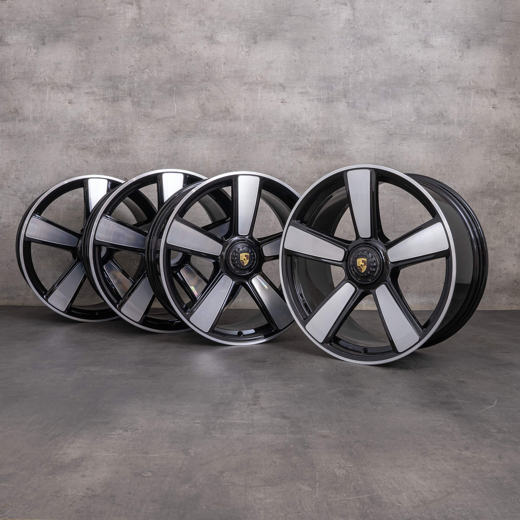 Originele Porsche 911 50 jaar klassieke velgen 20 inch 992 Turbo & S 992601025AP 992601025DQ zwart glanzend gedraaid NIEUW