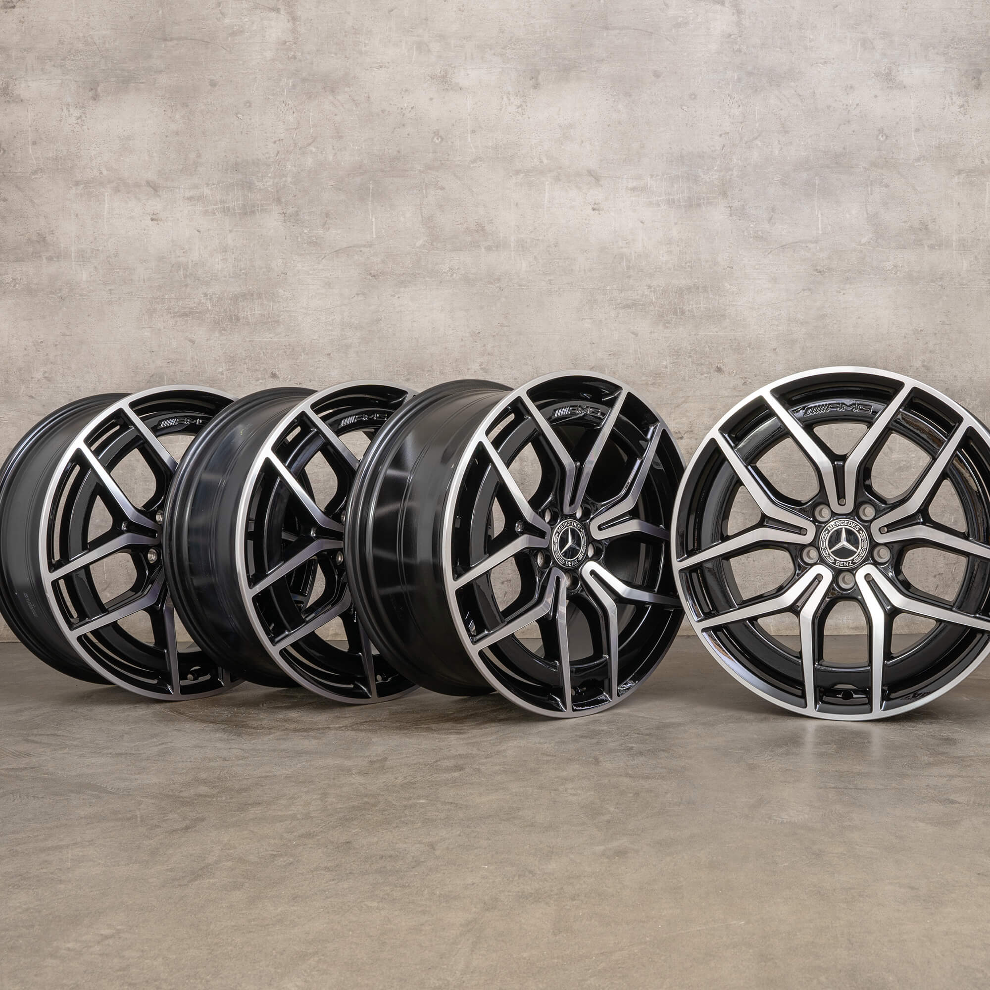 Originale Mercedes Benz Classe E AMG cerchi 19 pollici W213 S213 C238 A238 A2134016500 nero lucido trasformato NUOVO